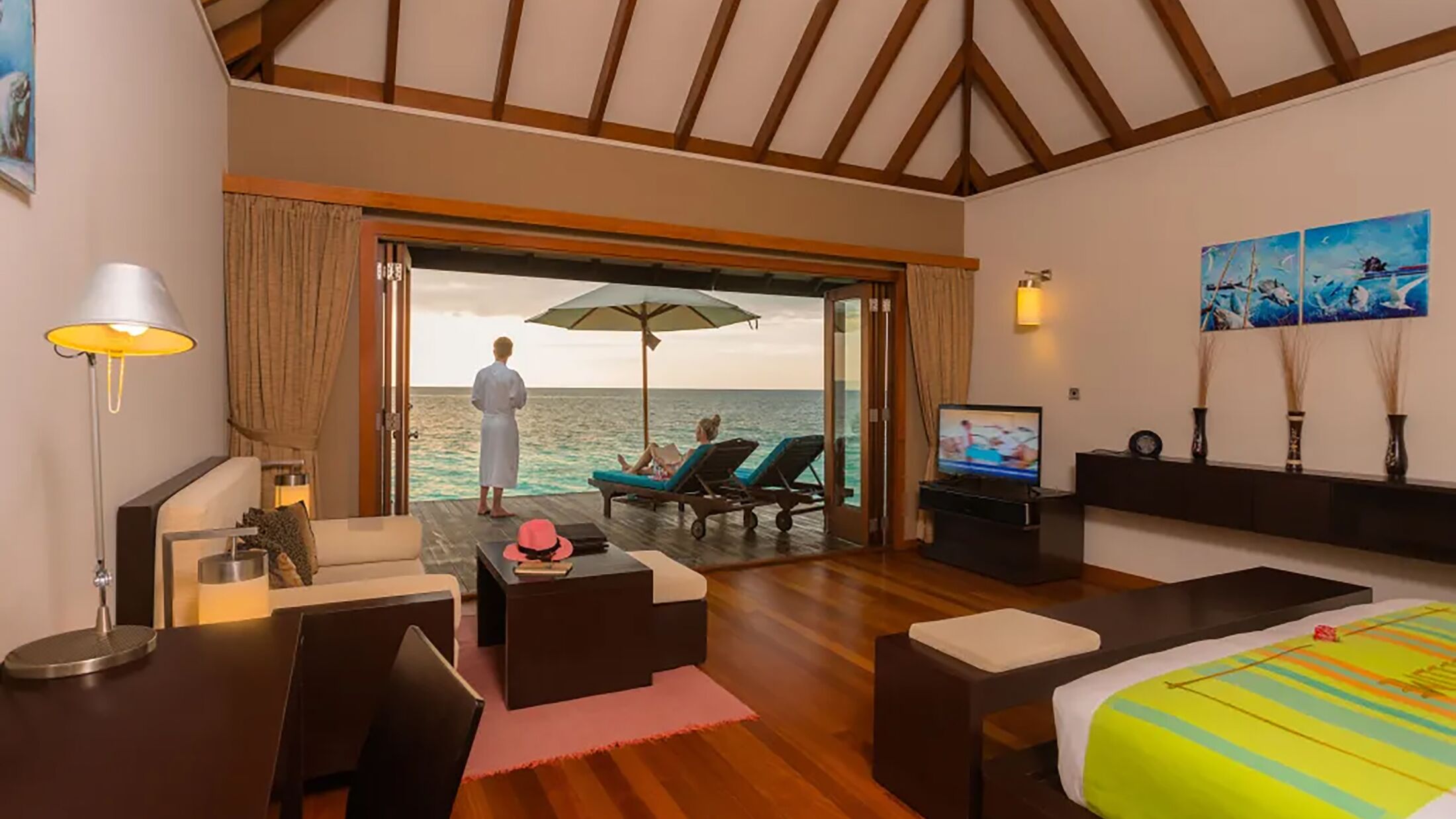 Veligandu-2024-Sunset-Jacuzzi-Water-Villa-003-113061-Hybris