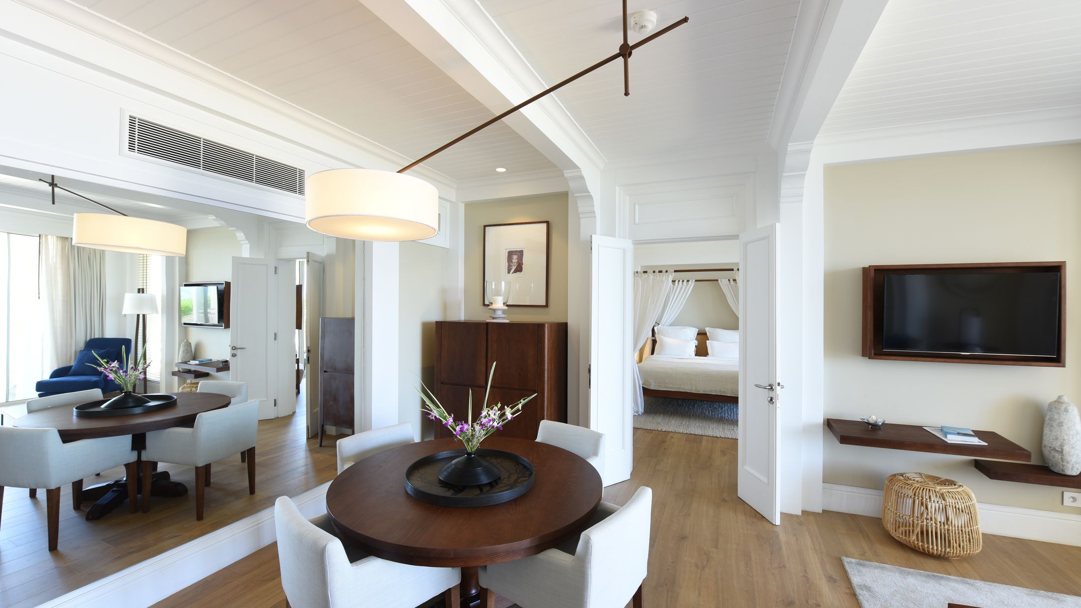 117381-Ocean-Suite-001-Hybris