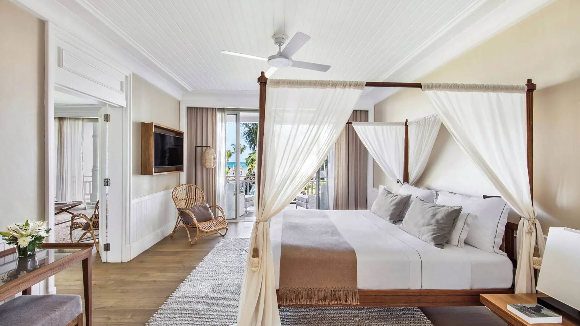 Heritage-Le-Telfair-2024-Senior-Suite-Sea-View-002-117381-Hybris