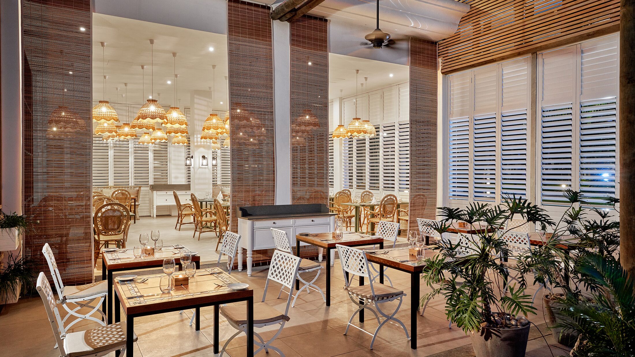 Atavola Restaurant
