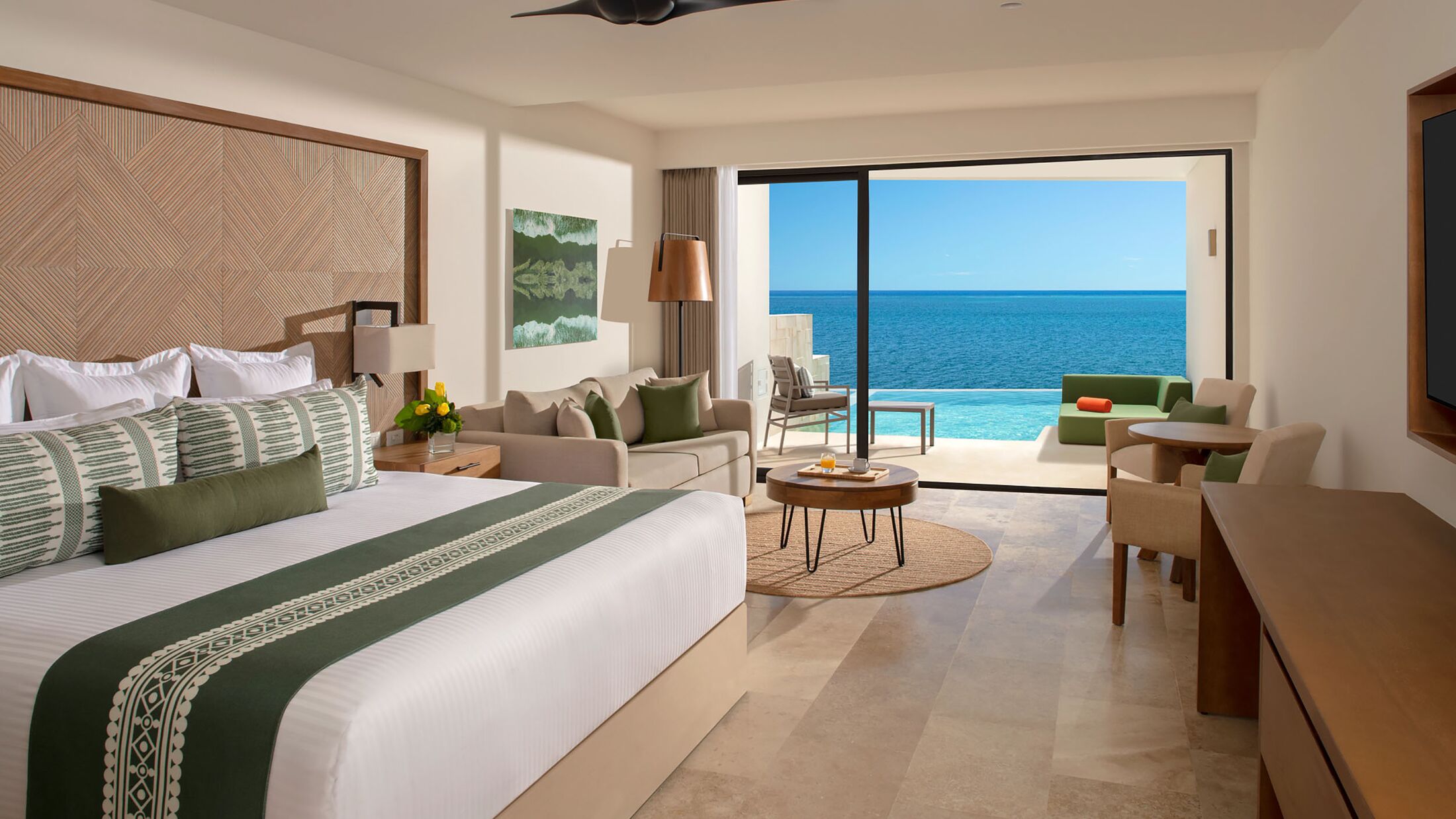 Preferred Club Indigo SwimOut Junior Suite Oceanfront