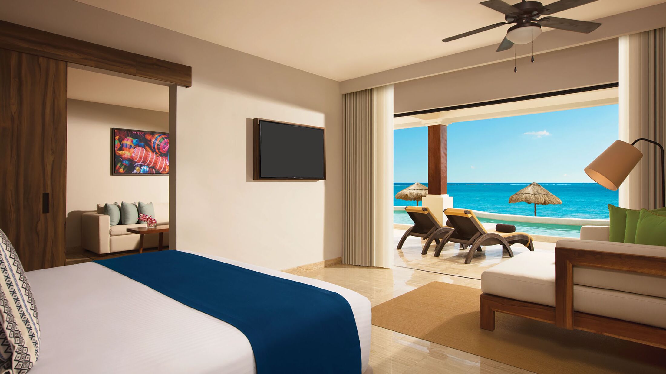Preferred Club SwimOut Master Suite Beachfront