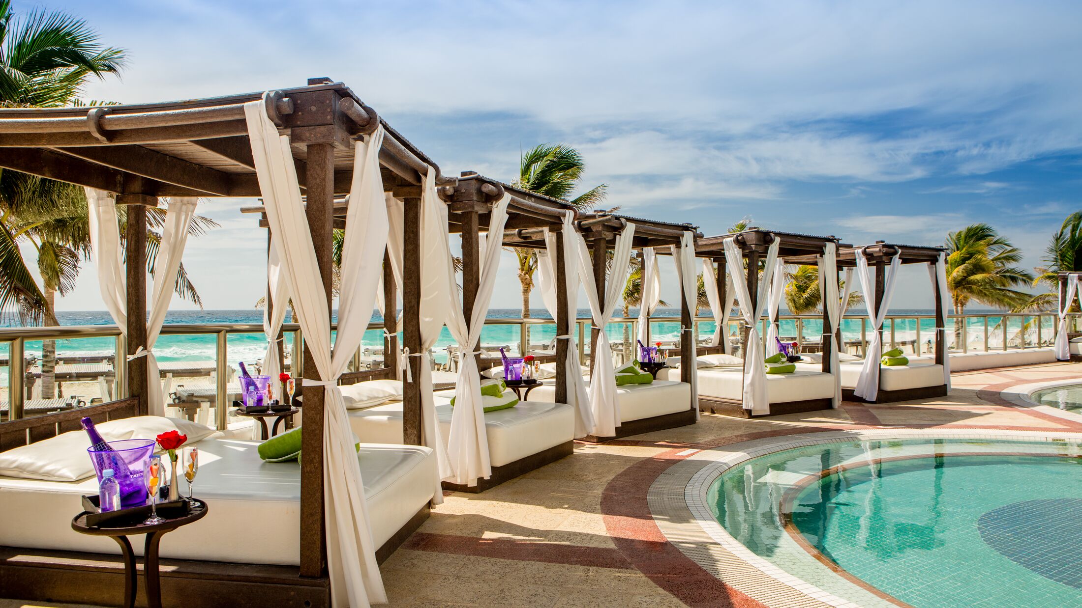 Hyatt-Zilara-Cancun-2023-Pool-Cabanas-001-121870-Hybris