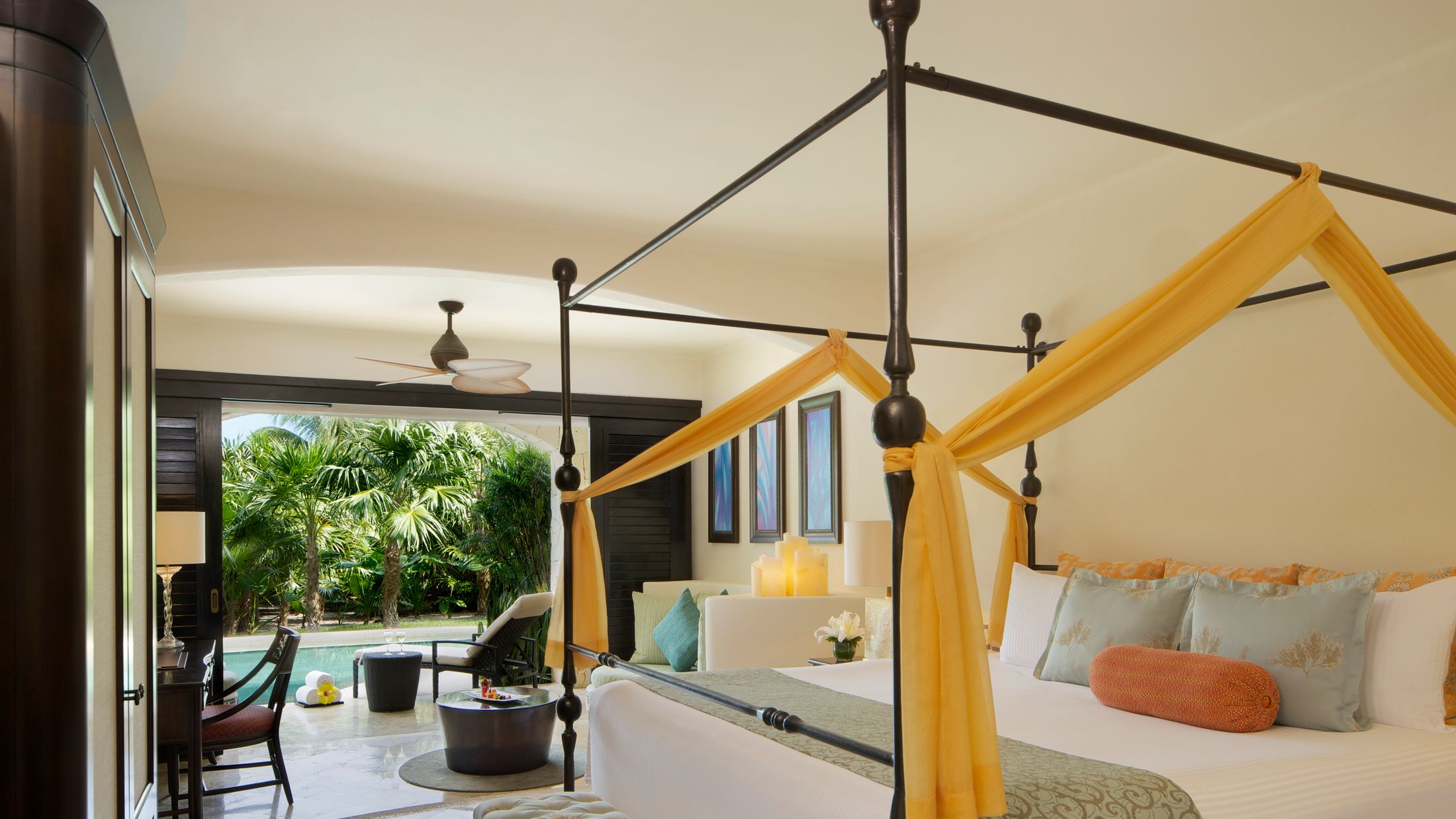 118848 Preferred Club Junior Suite Swim Out 001.jpg-Hybris