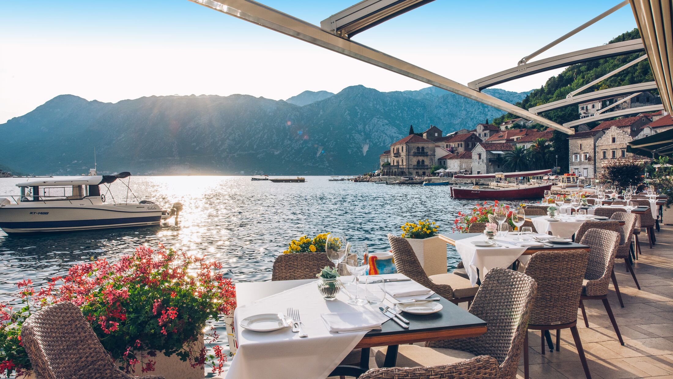 Grand-Perast-2024-Riva-Restaurant-002-121588-Hybris