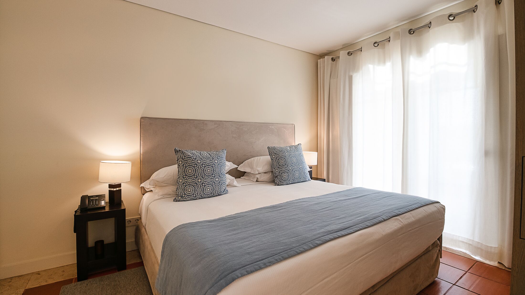 Domes-Lake-2023-Two-Bedroom-Residence-Inland-View-002-114379-Hybris