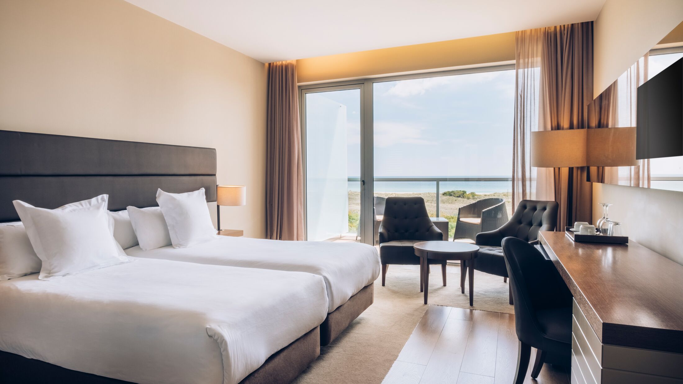 Iberostar-Lagos-2022-Double-Sea-View-Room-001-121833-Hybris