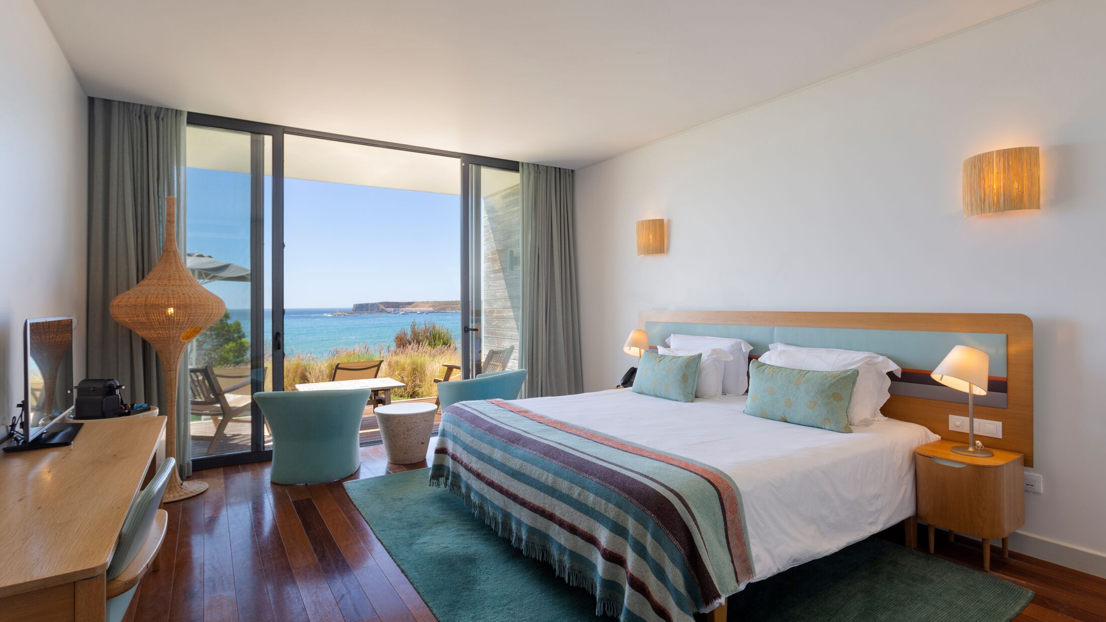 Martinhal-Sagres-2025-Terrace-Room-004-118798-Hybris