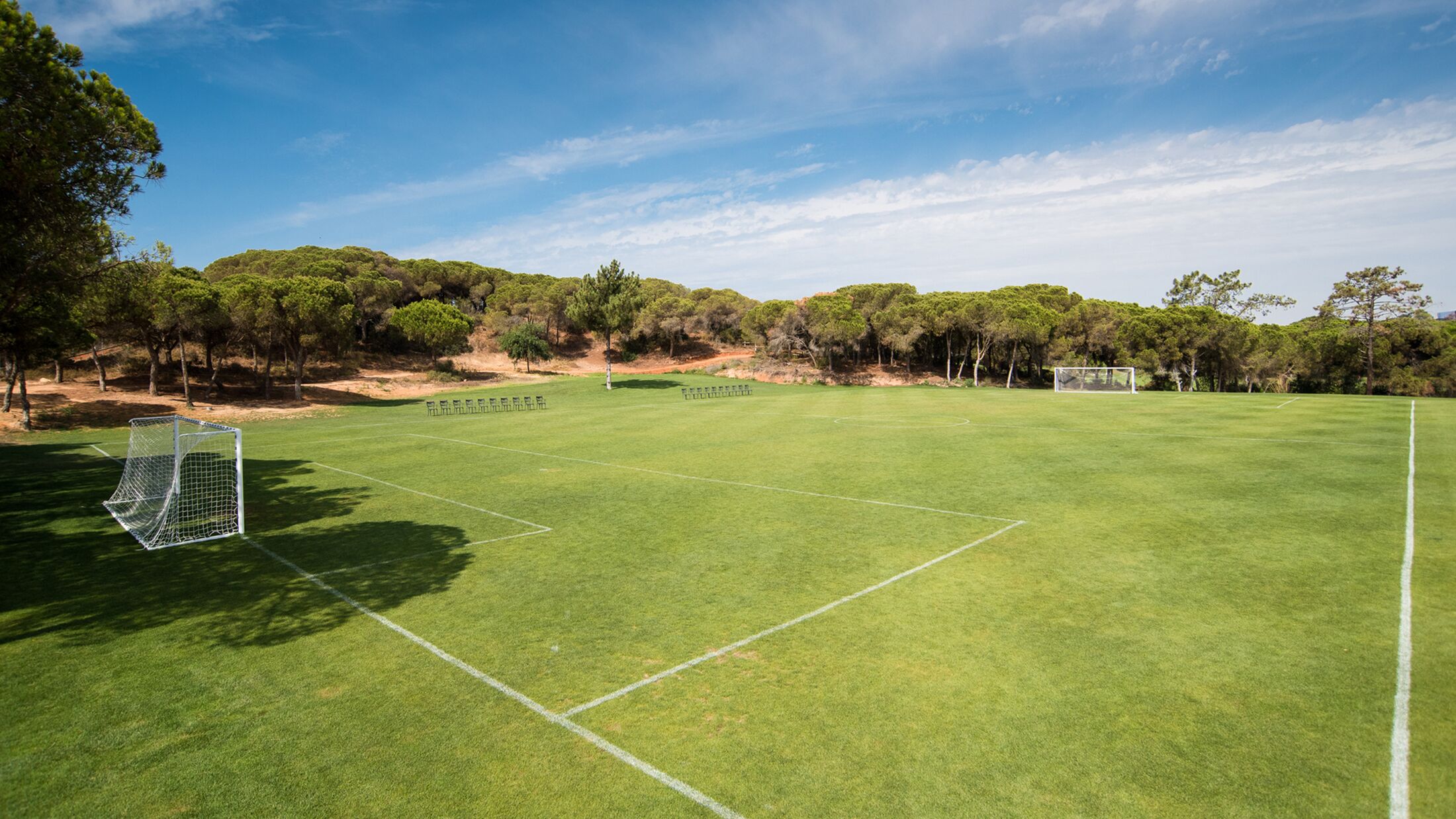 Pine-Cliffs-Hotel-2022-Football-001-100238-Hybris