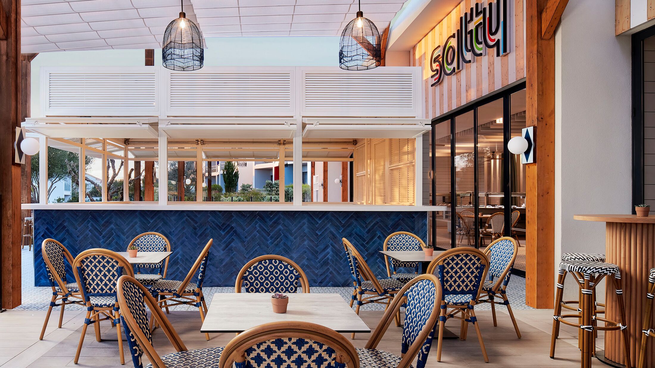 Salty Lounge Bar