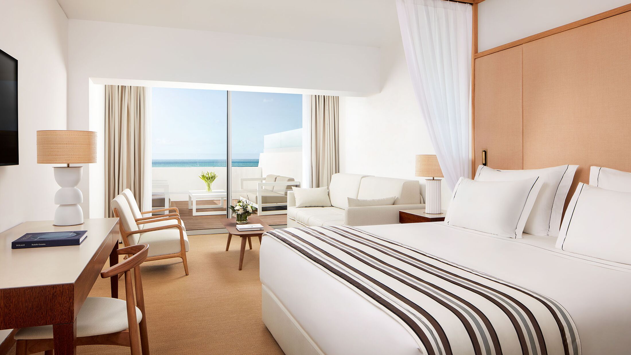 Family Room with Sea View