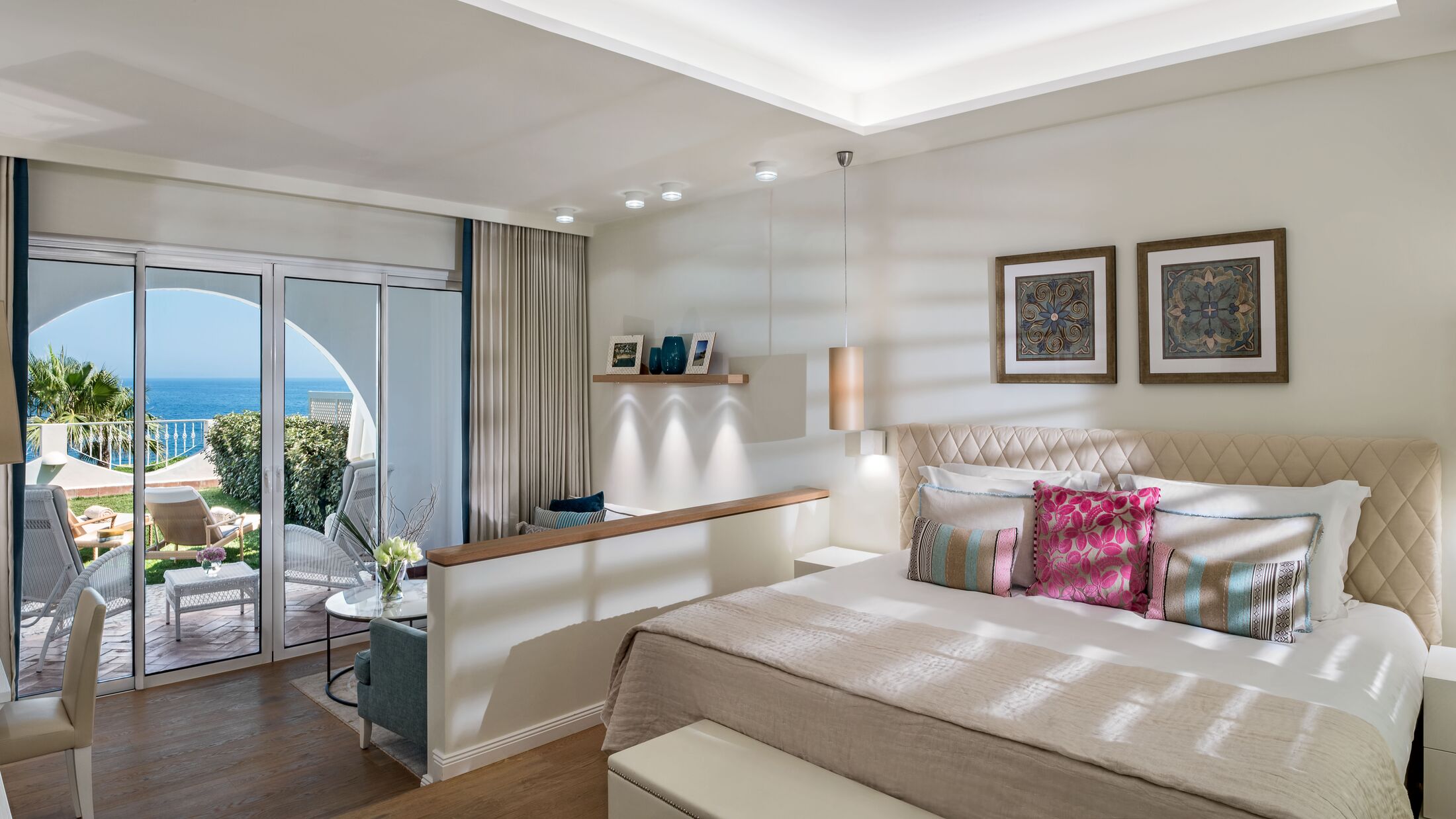 VILA-VITA-Parc-2022-Deluxe-Ocean-View-Residence-001-100240-Hybris