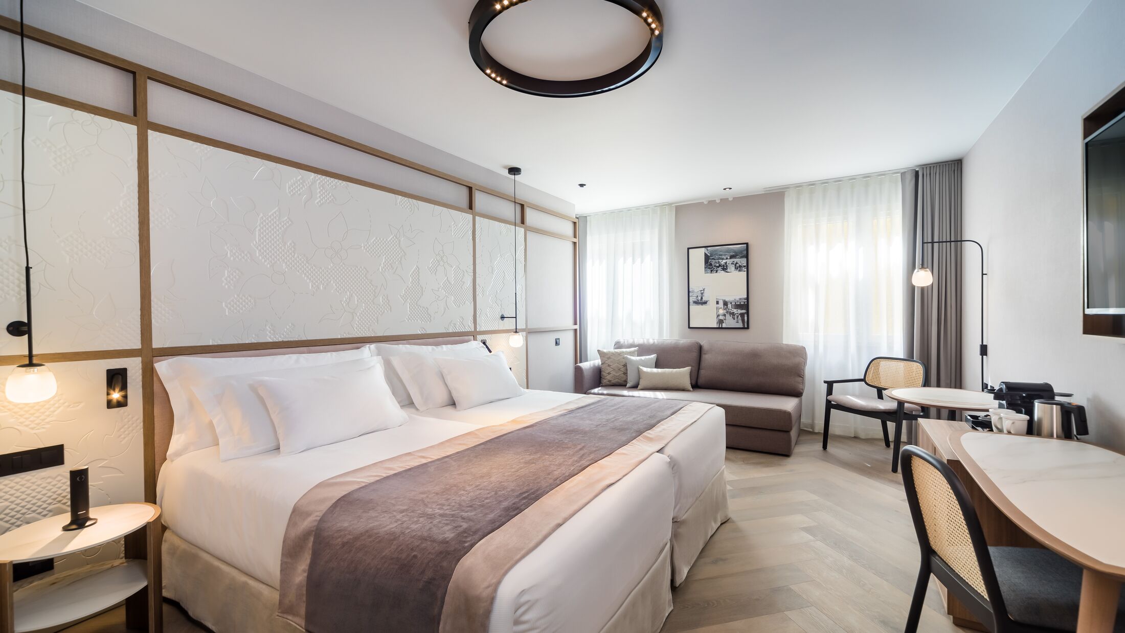 Barcelo-Funchal-Old-Town-2023-Junior-Suite-001-121892-Hybris