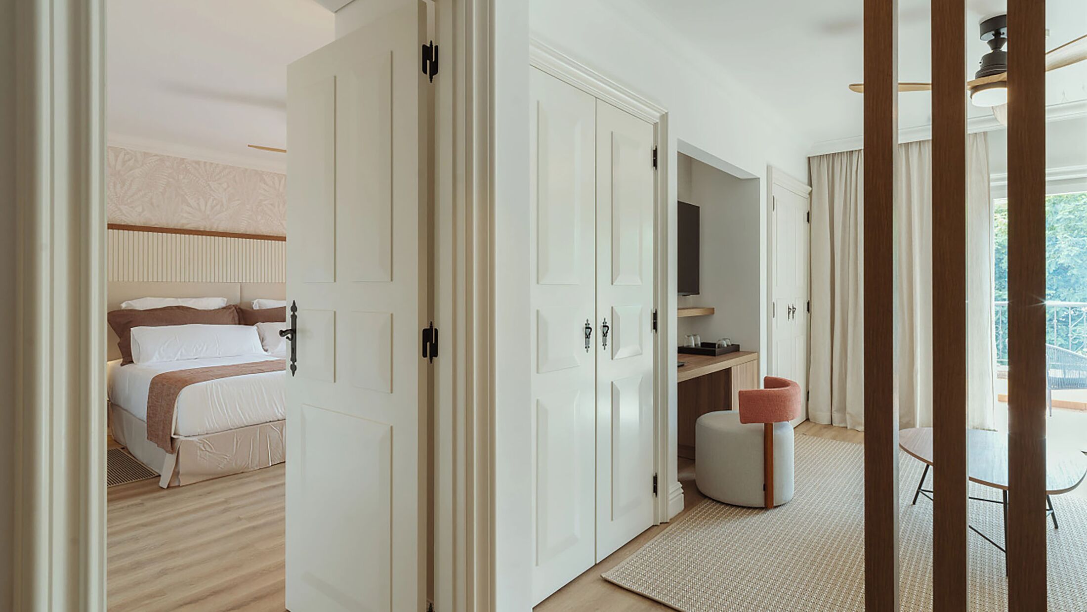 Family Room with Garden View