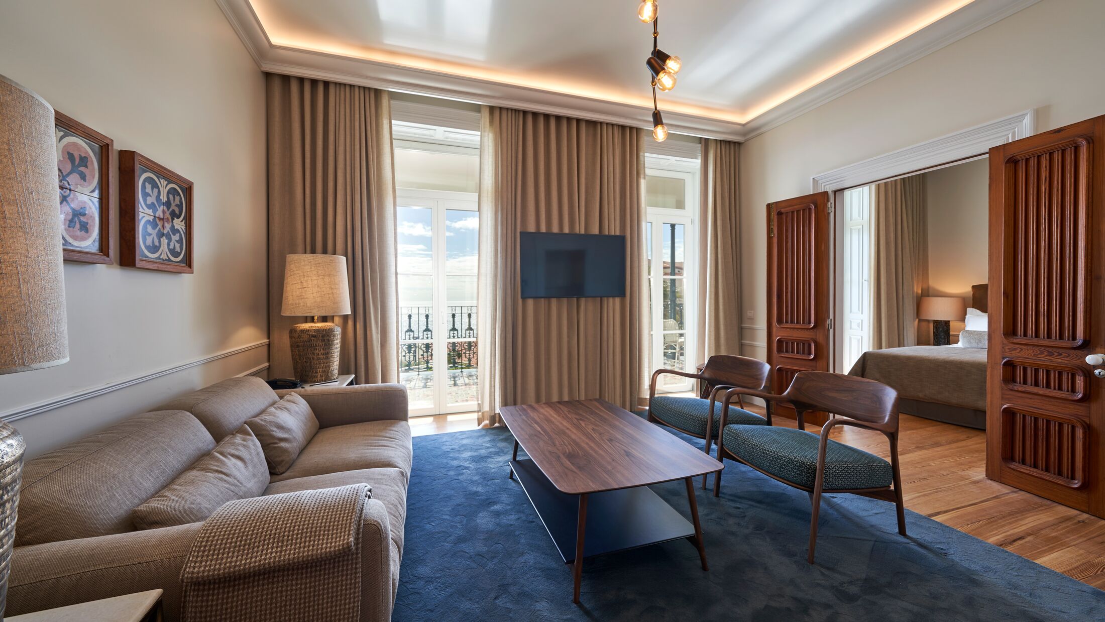 Les-Suites-Cliff-Bay-2023-Master-Suite-001-121860-Hybris