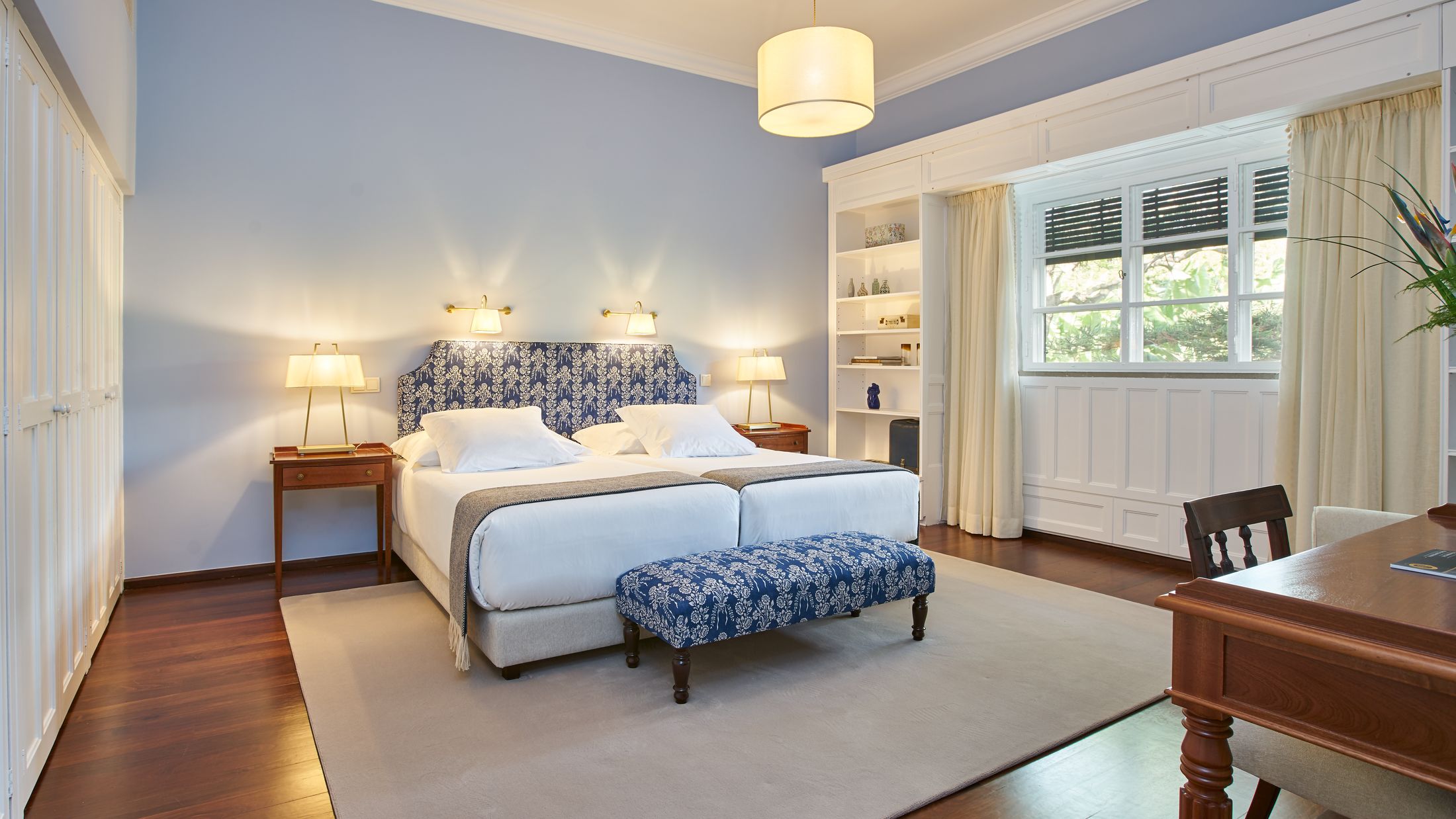 119347-Manor-House-Suite-001-Hybris