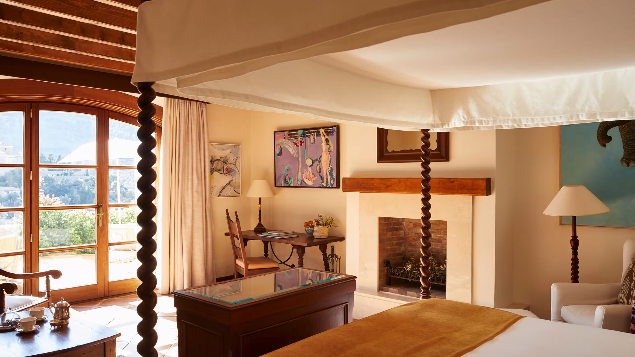 Belmond-Residencia-2024-Deluxe-Junior-Suite-006-100285-Hybris