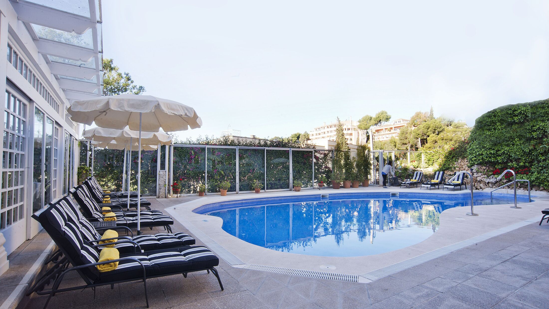 Bon-Sol-2024-Swimming-Pool-003-102199-Hybris