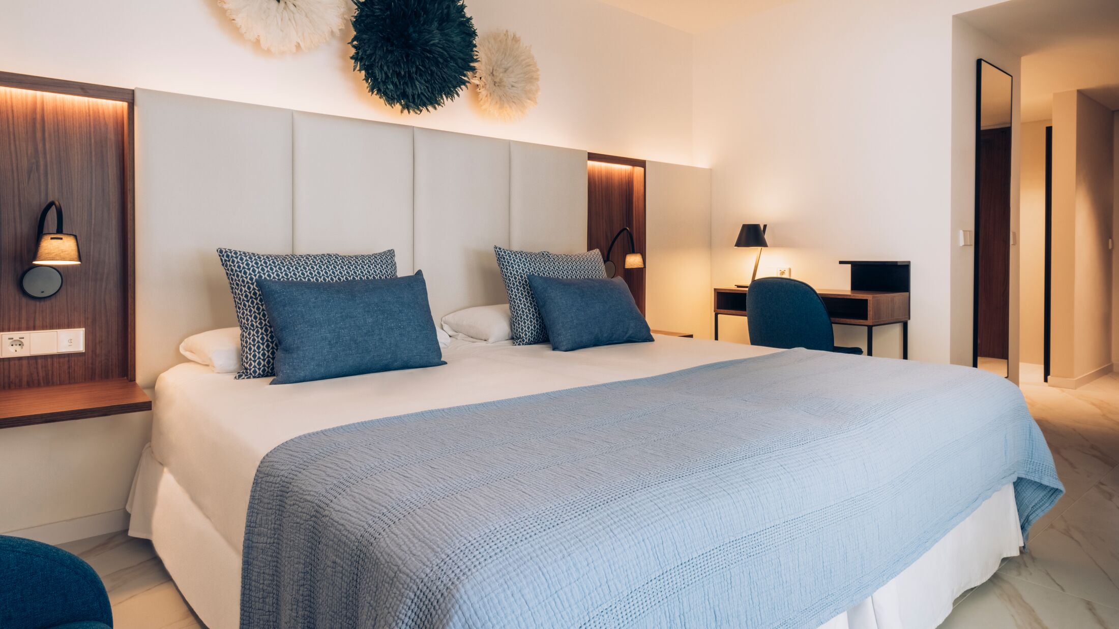 Iberostar-Playa-de-Muro-2024-Superior-Room-001-119075-Hybris