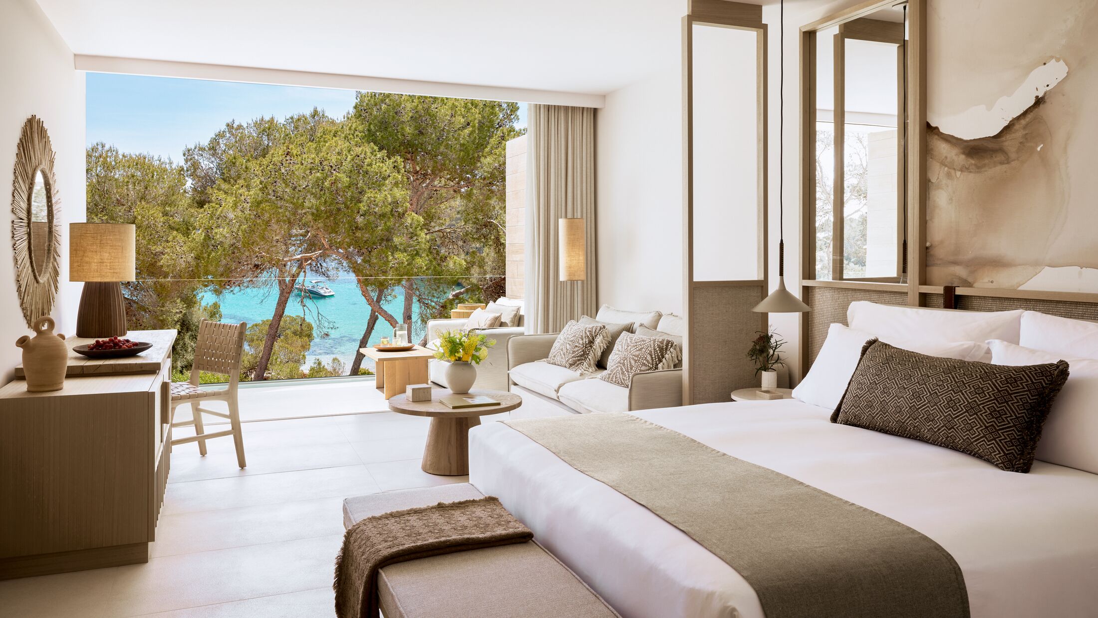 Ikos-Porto-Petro-2023-Deluxe-Junior-Suite-Partial-Sea-View-004-121823-Hybris