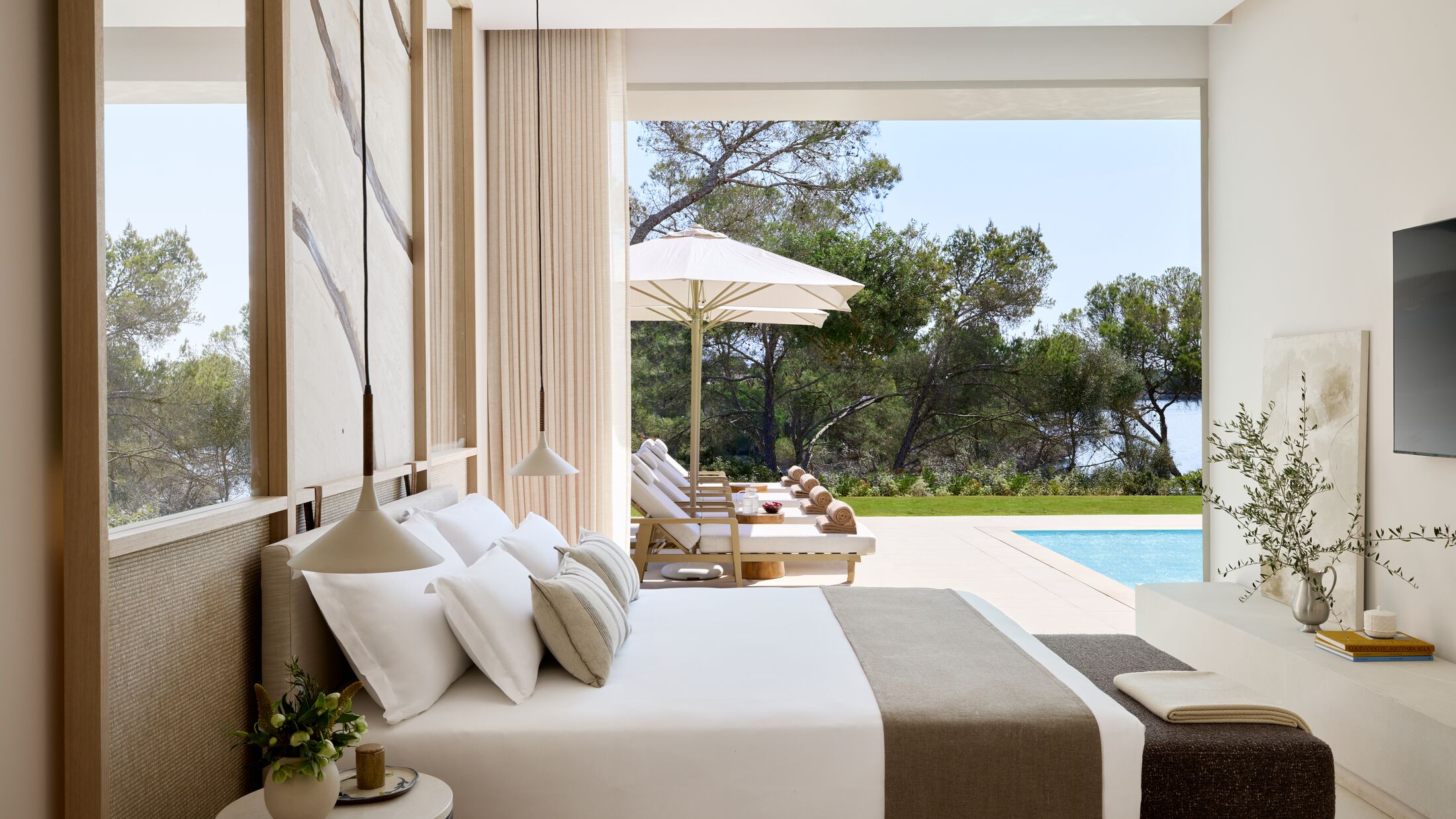 Ikos-Porto-Petro-2024-Deluxe-Three-Bedroom-Bungalow-Suite-Private-Pool-001-121823-Hybris