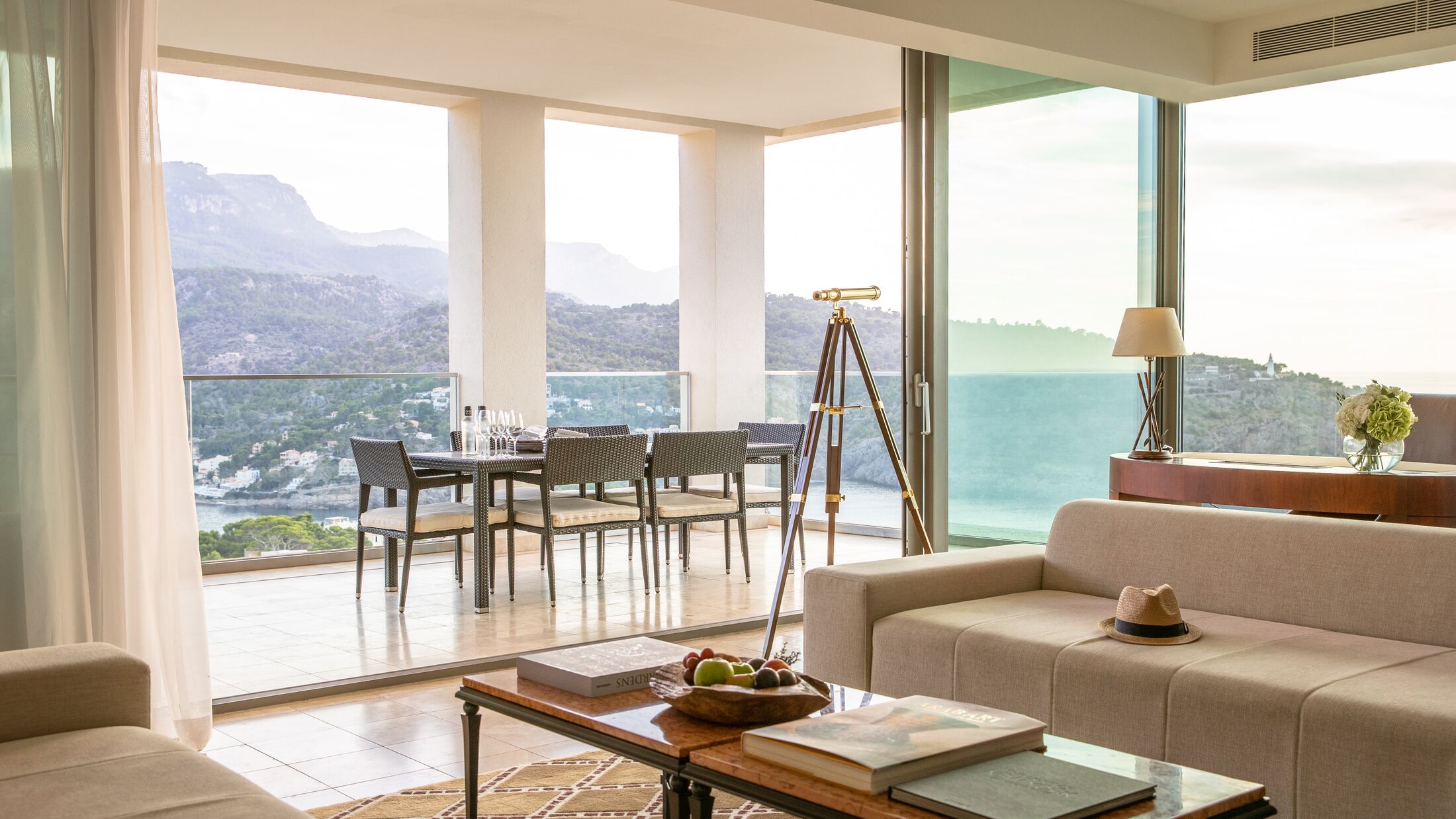 Jumeirah-Mallorca-2024-Observatory-Signature-Suite-005-119198-Hybris