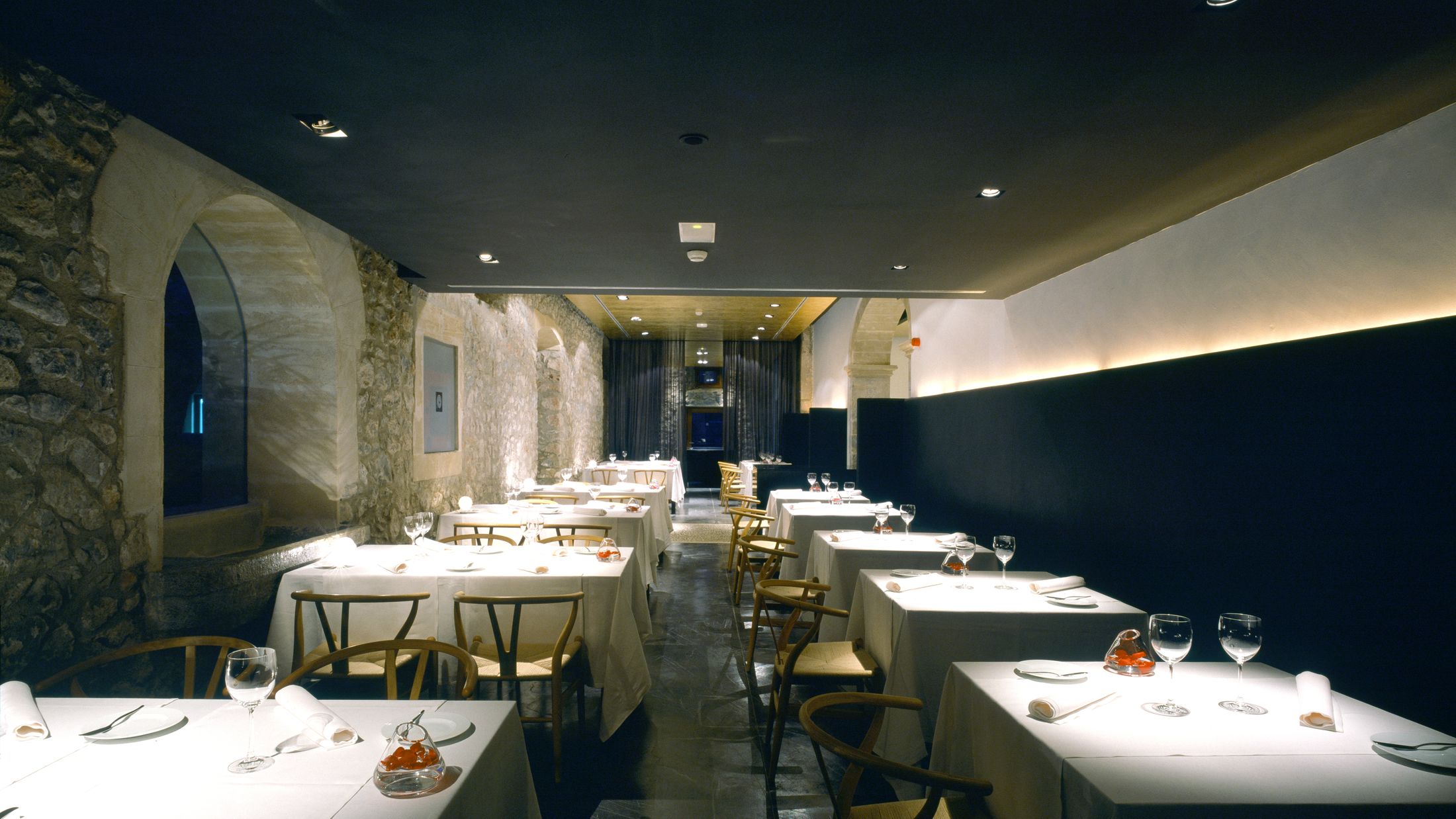 PMI.A.2013.111177.043.jpg-Hybris