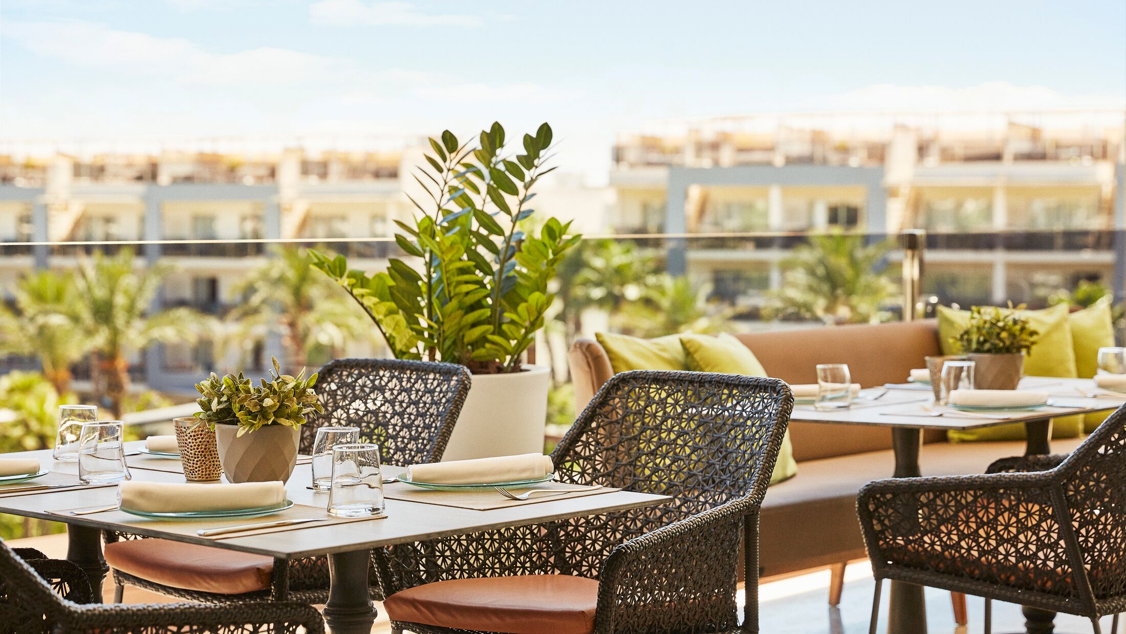 Zafiro-Alcudia-2022-Italian-Restaurant-Portico-005-119861-Hybris