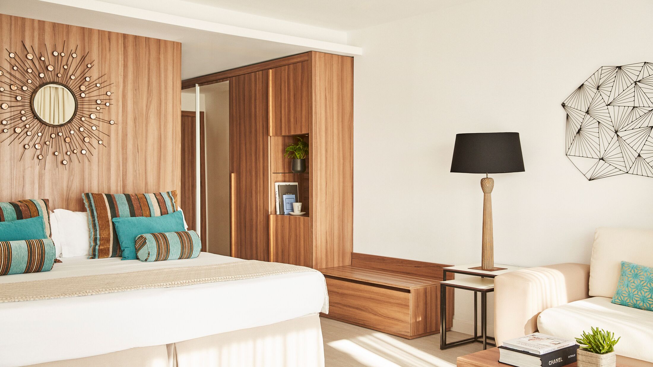 Zafiro-Alcudia-2022-Junior-Suite-001-119861-Hybris