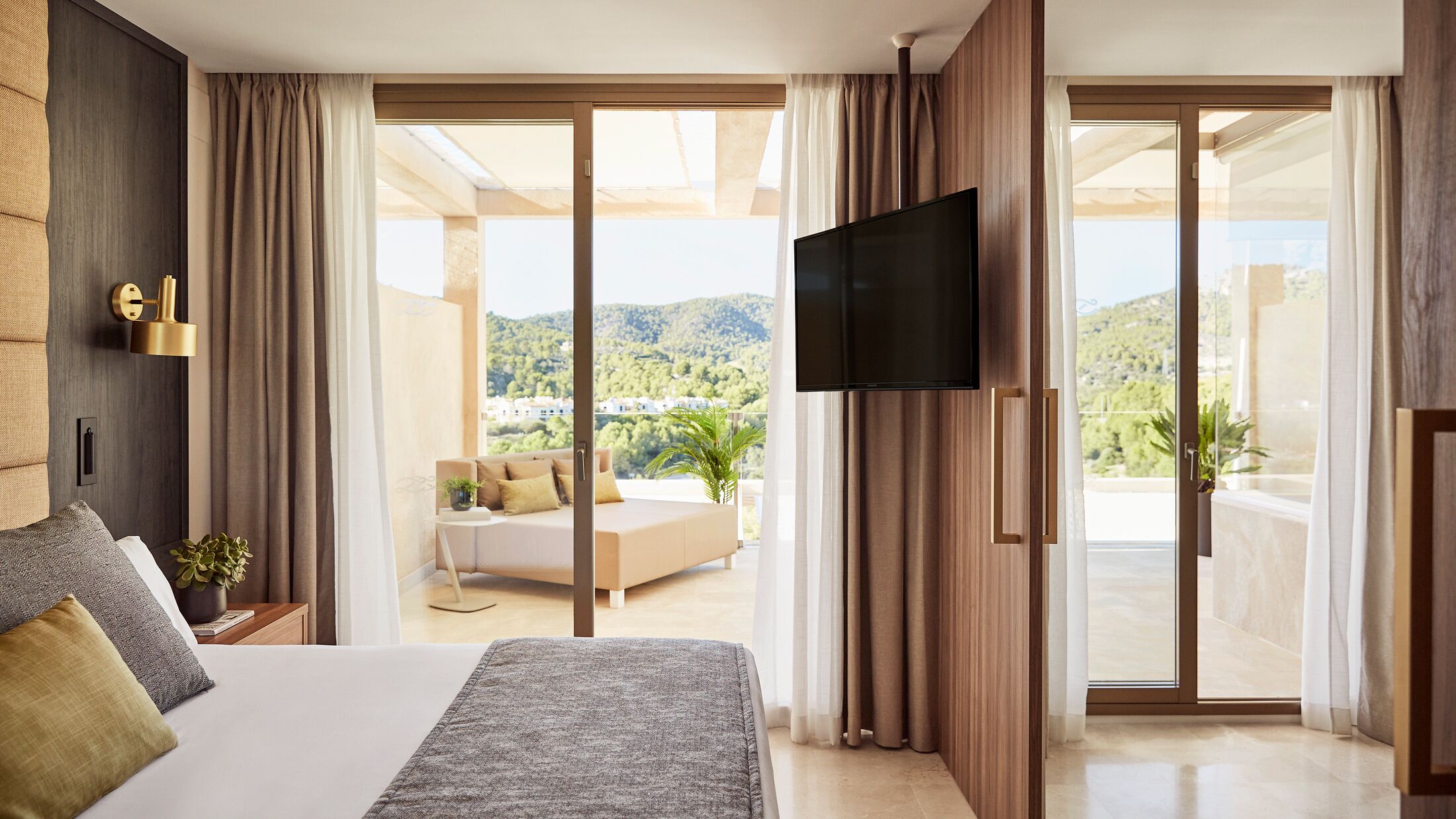 Zafiro-Andratx-Suite-121688-002-Hybris