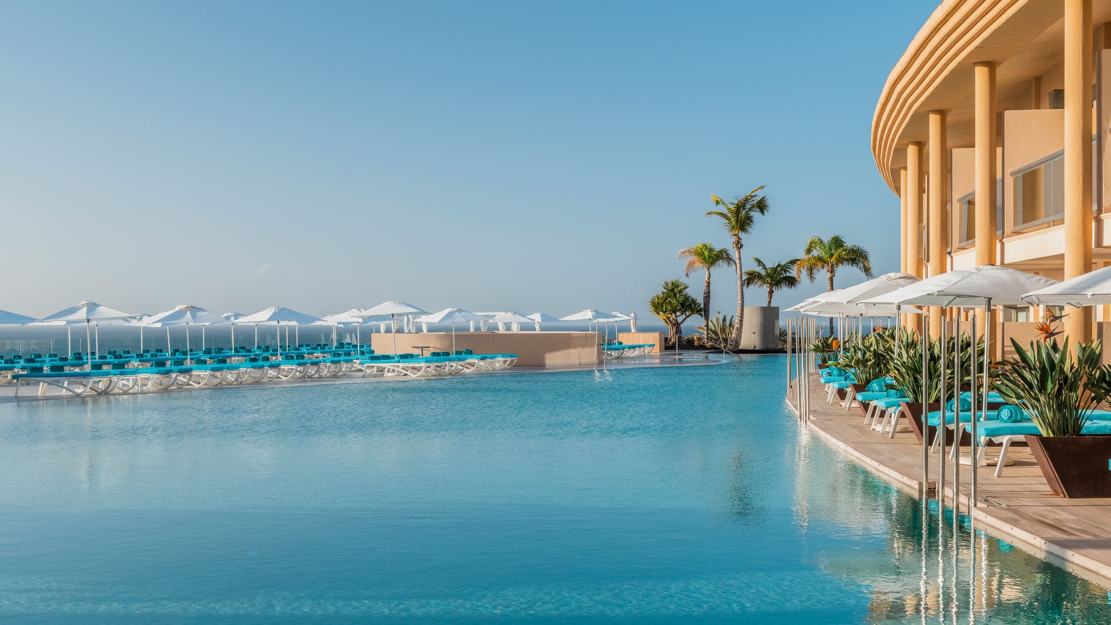 Iberostar-Fuerteventura-Palace-2023-Swimming-Pool-001-121740-Hybris