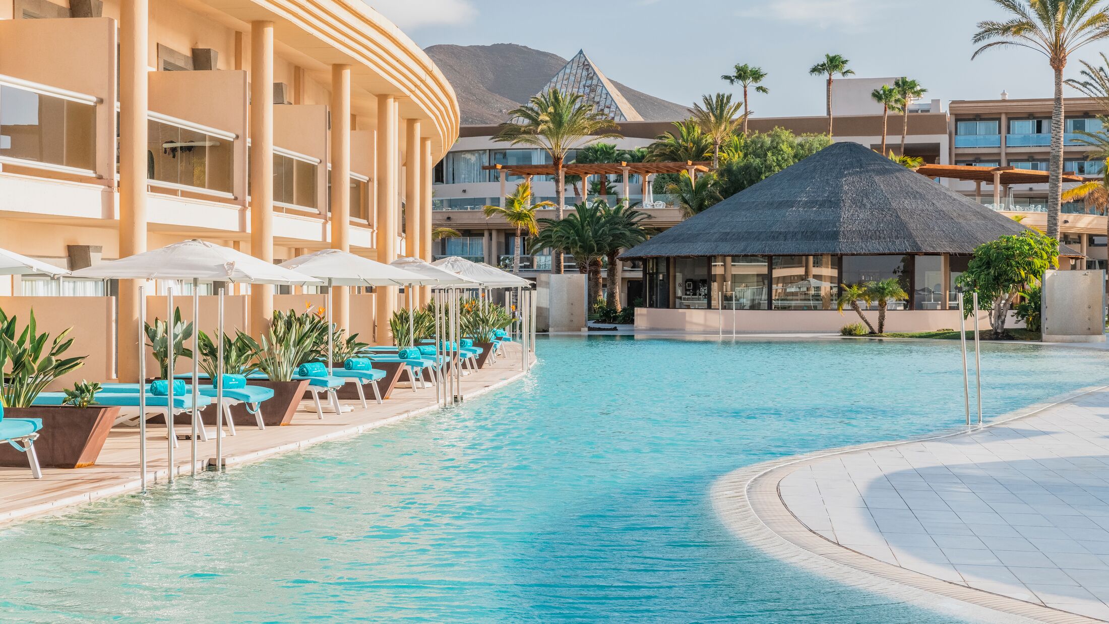 Iberostar-Fuerteventura-Palace-2023-Swimming-Pool-004-121740-Hybris