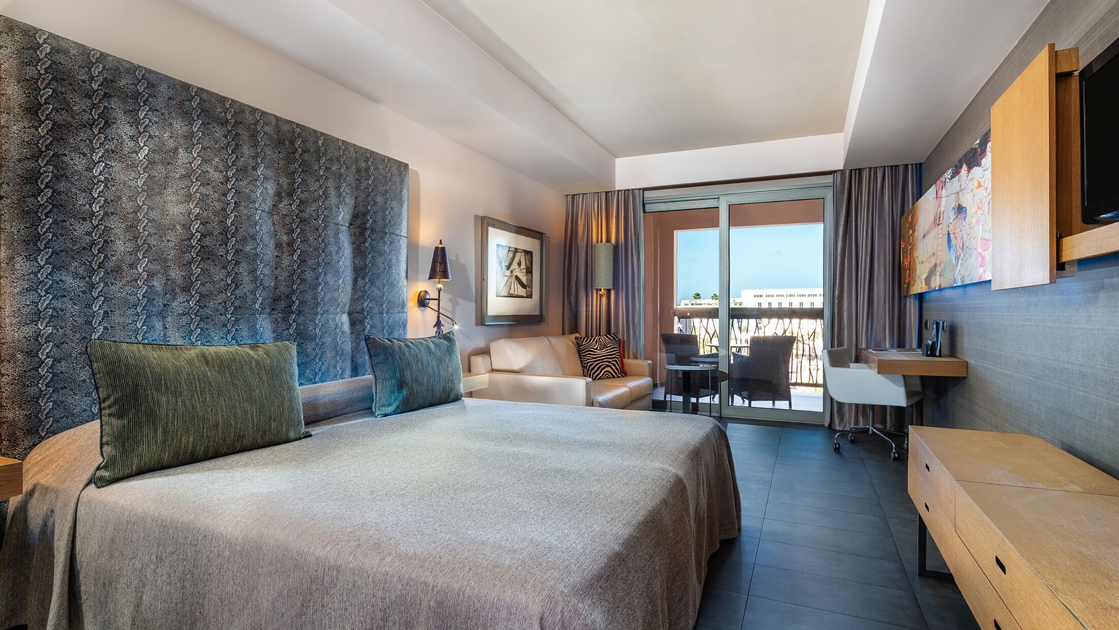 Lopesan-Baobab-2025-Standard-Room-002-119113-Hybris