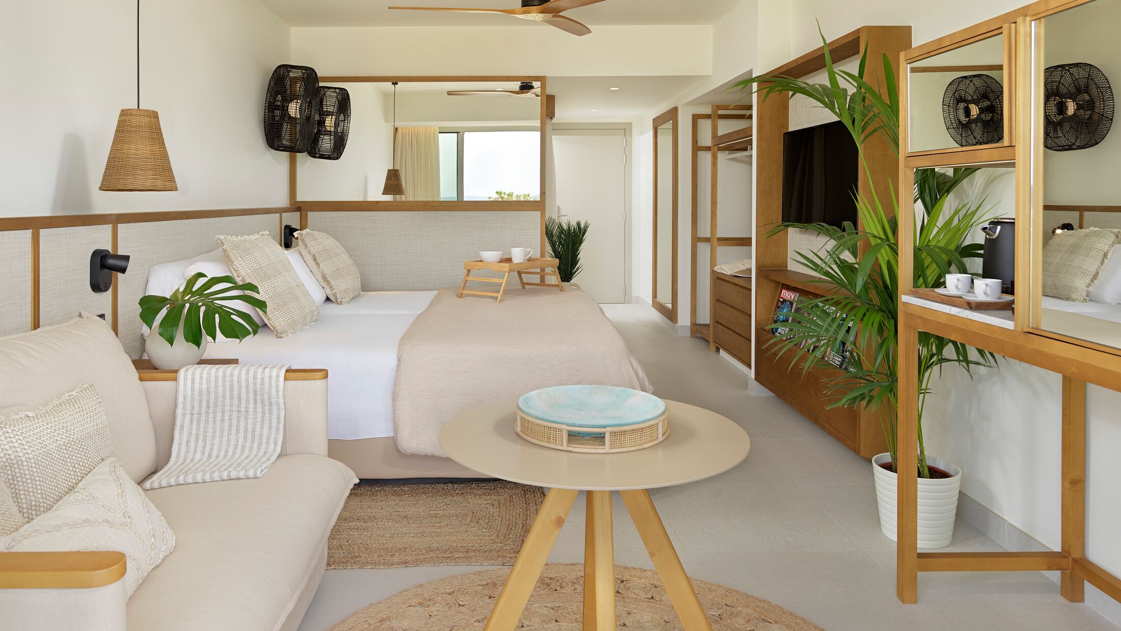 All copyrights reserved, this image on this site and it's copyright owned by the photographer. Image is not to be reprinted or reused without the express permission of the photographer who took it. Copyrights uses for Melia Hotels for sales and marketing promotions only