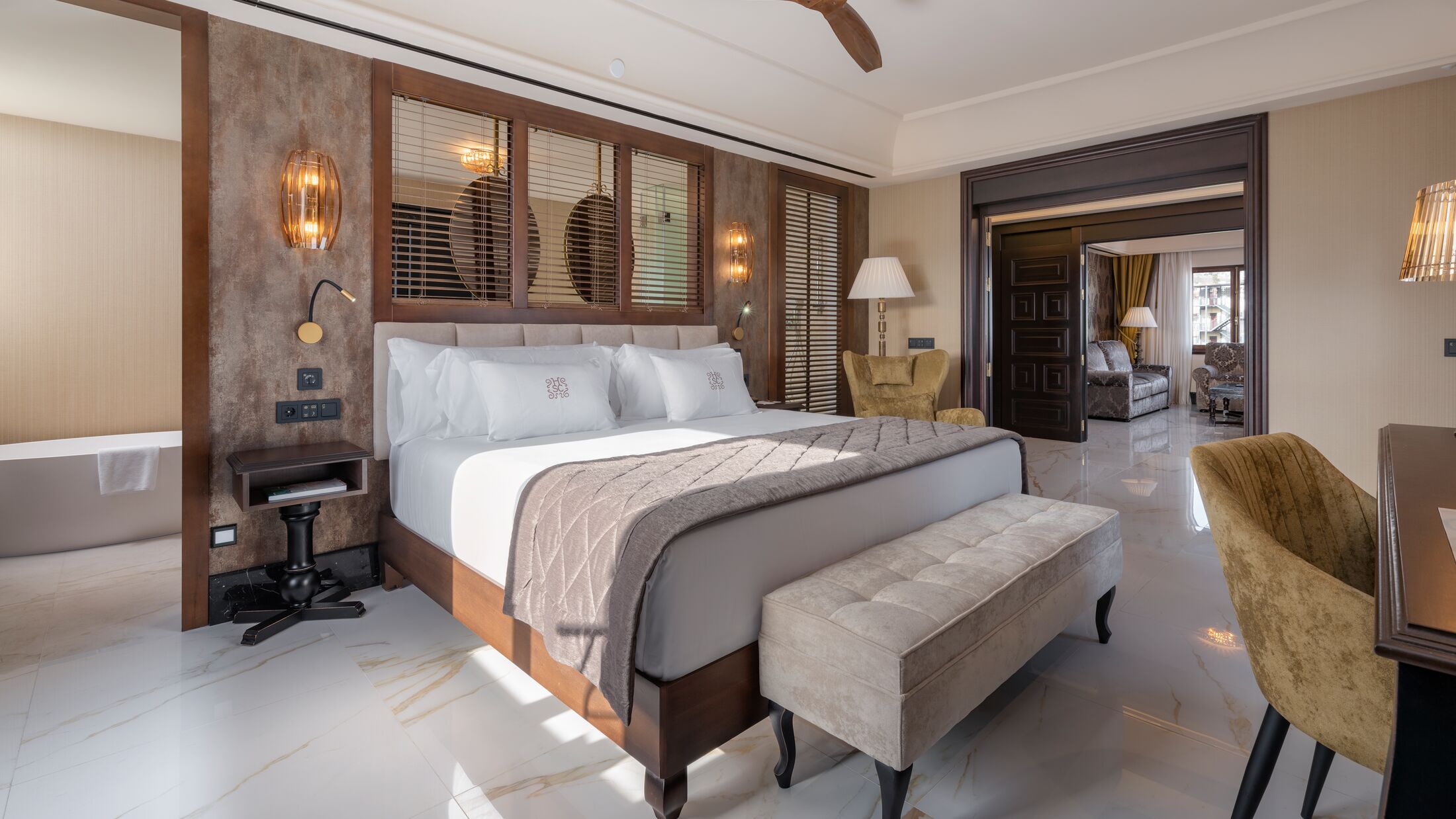 Santa-Catalina-2022-Presidential-Suite-003-121817-Hybris