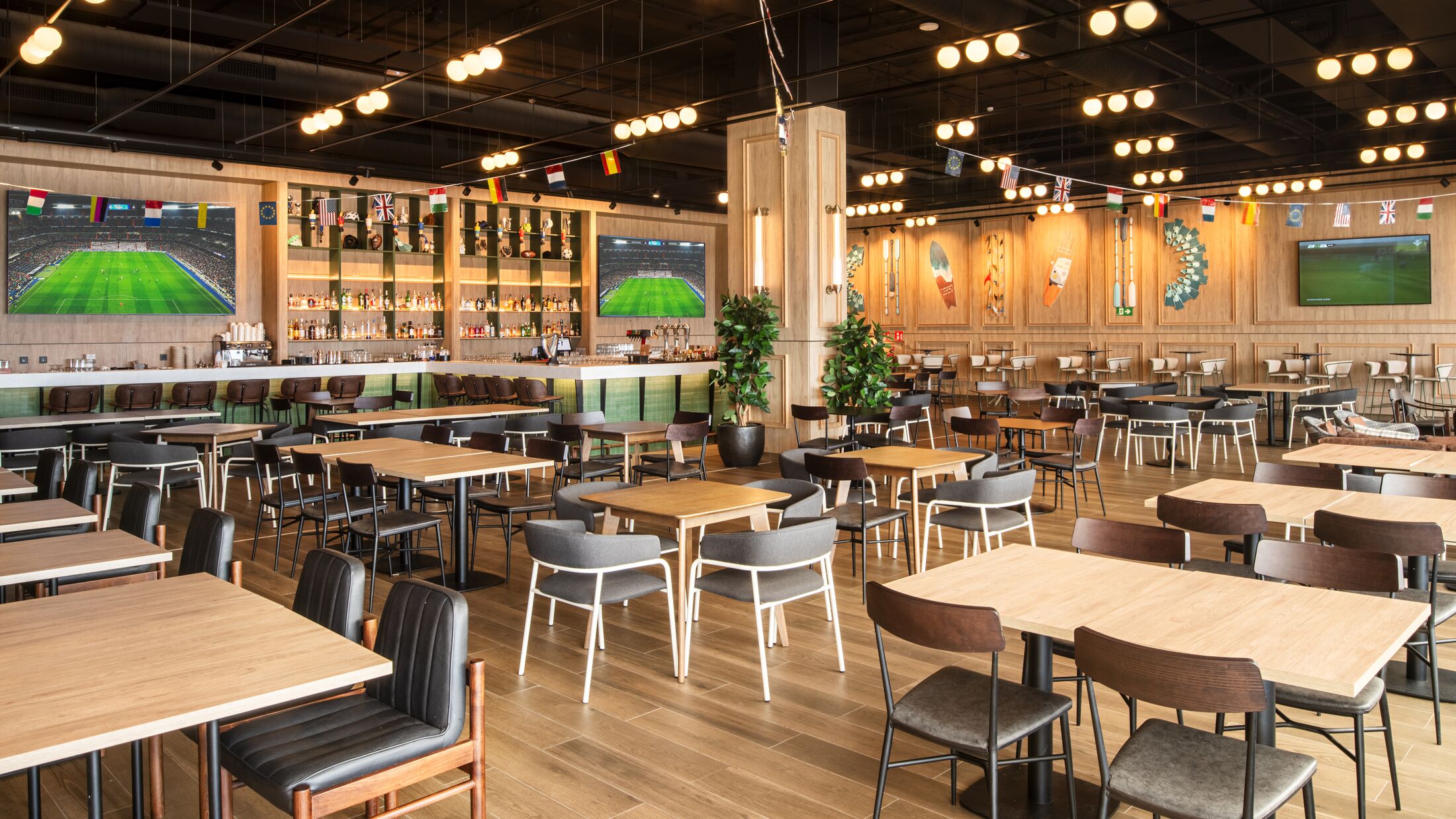Champs Sports Bar