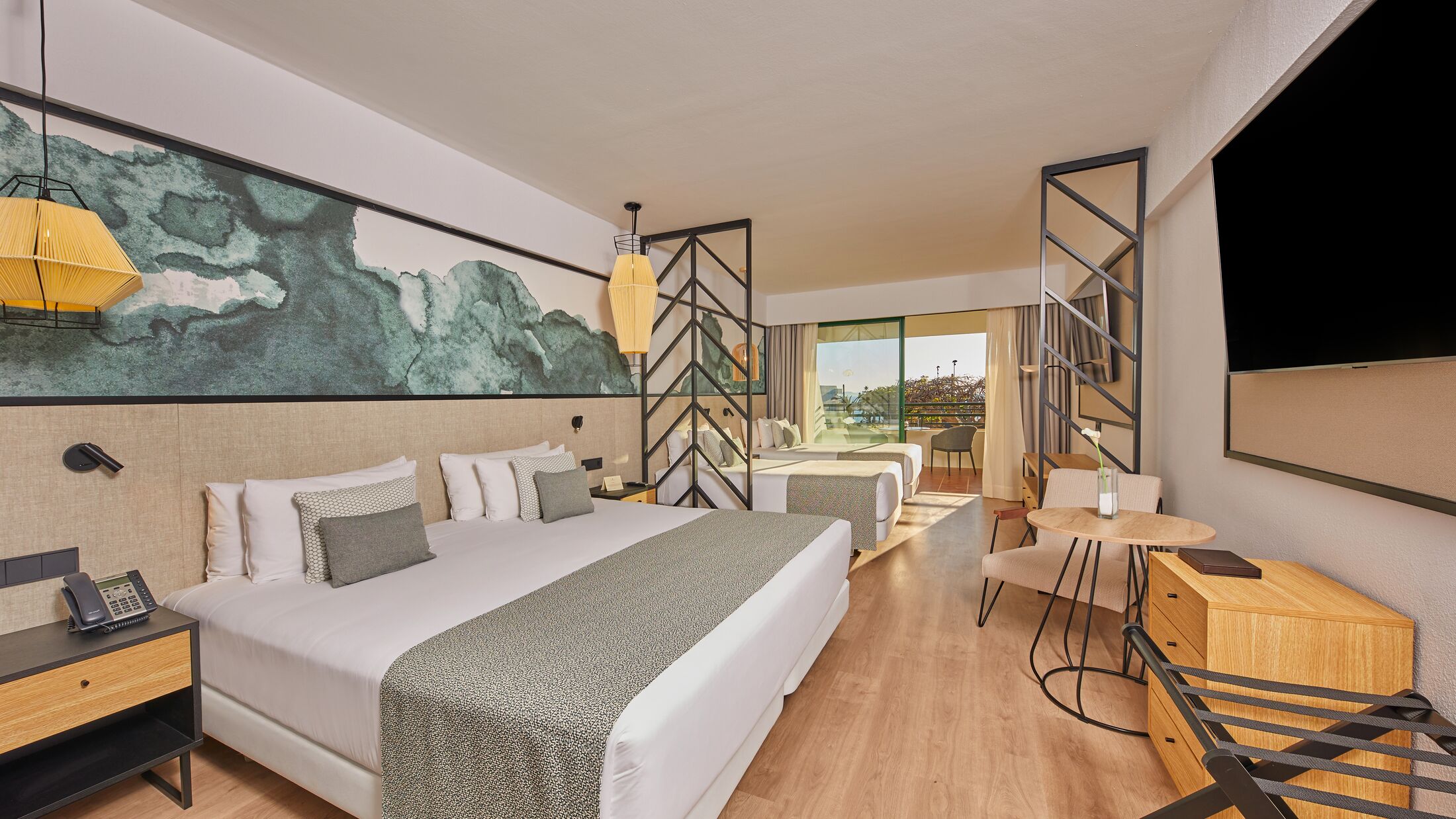 Dreams-Playa-Dorada-2024-Family-Room-002-121950-Hybris