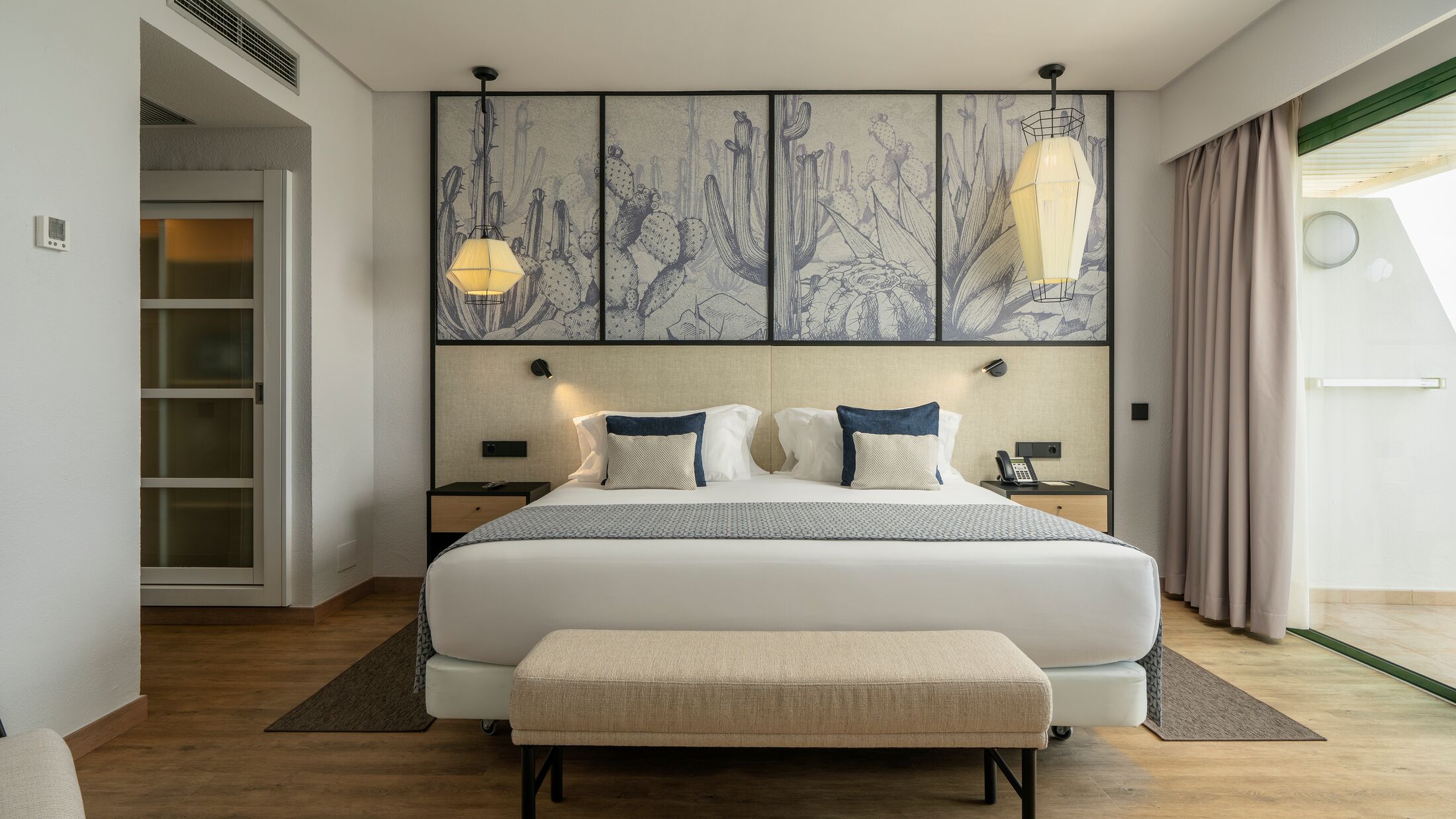 Dreams-Playa-Dorada-2024-Preferred-Club-Master-Suite-Sea-View-003-121950-Hybris