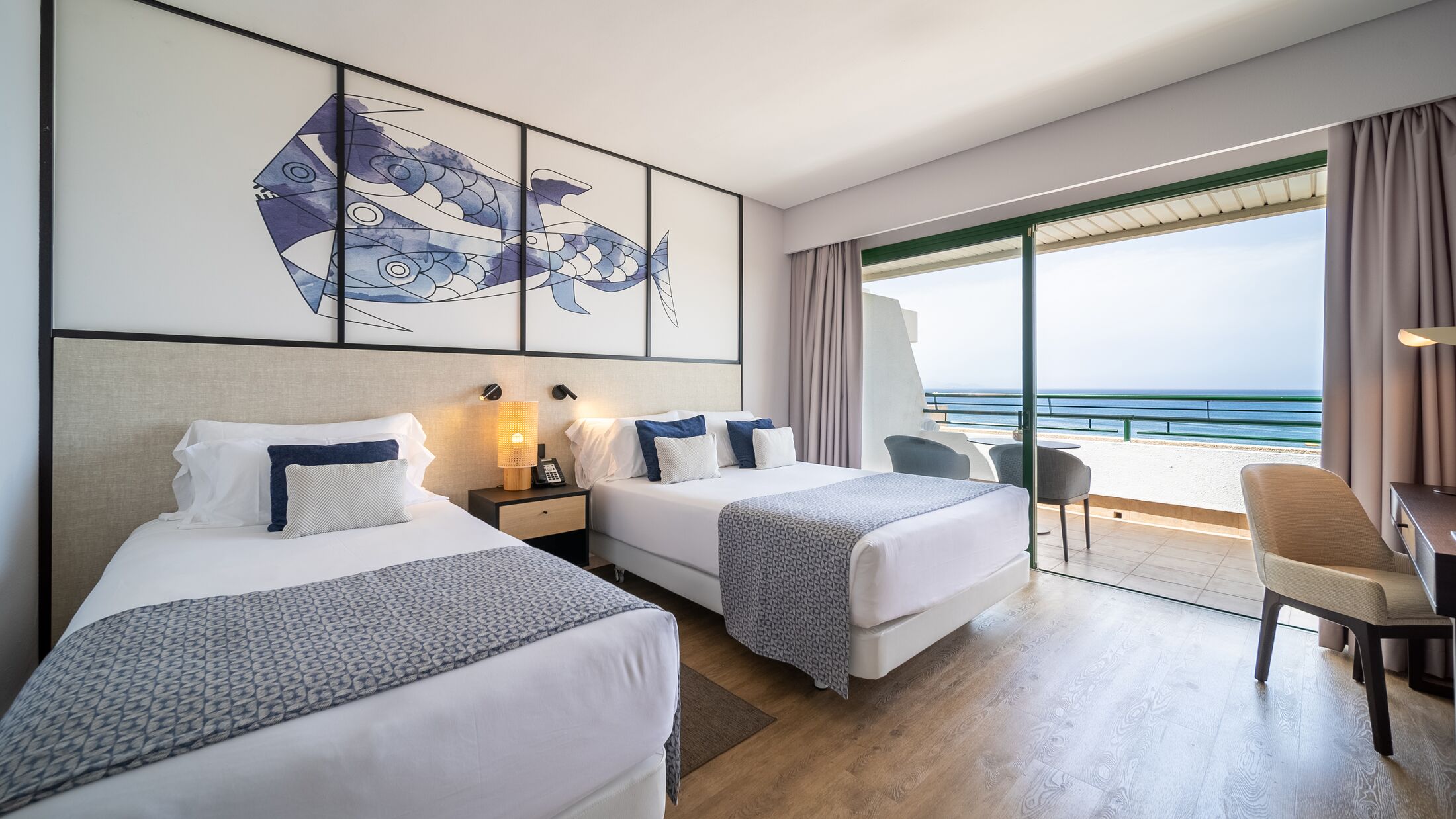 Dreams-Playa-Dorada-2024-Preferred-Club-Triple-Room-Sea-View-002-121950-Hybris