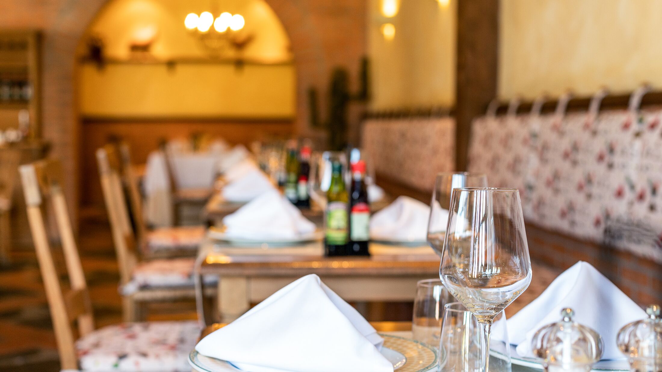 Volcan-2022-Restaurant-Yaiza-002-109733-Hybris