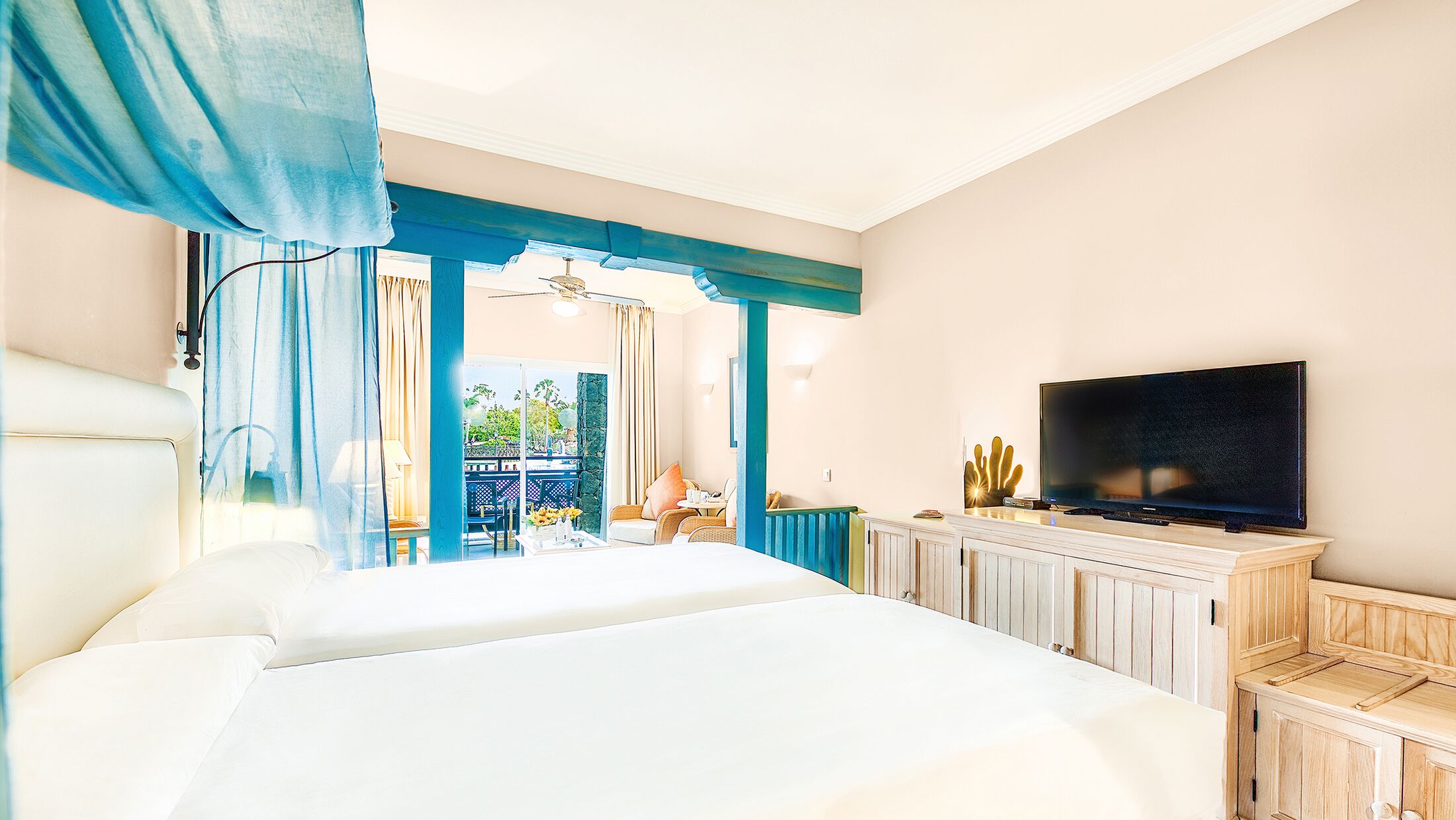 Volcan-2022-Double-Room-002-109733-Hybris