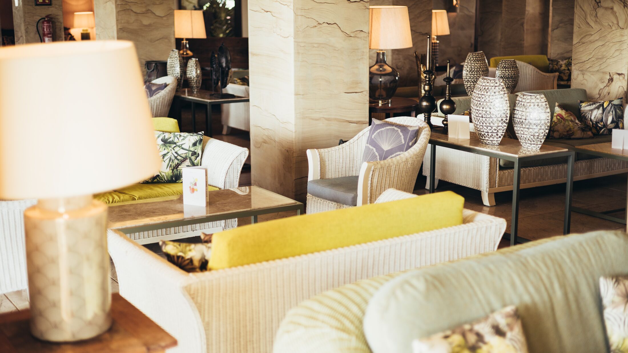 Princesa-Yaiza-2024-Lobby-Lounge-001-110146-Hybris