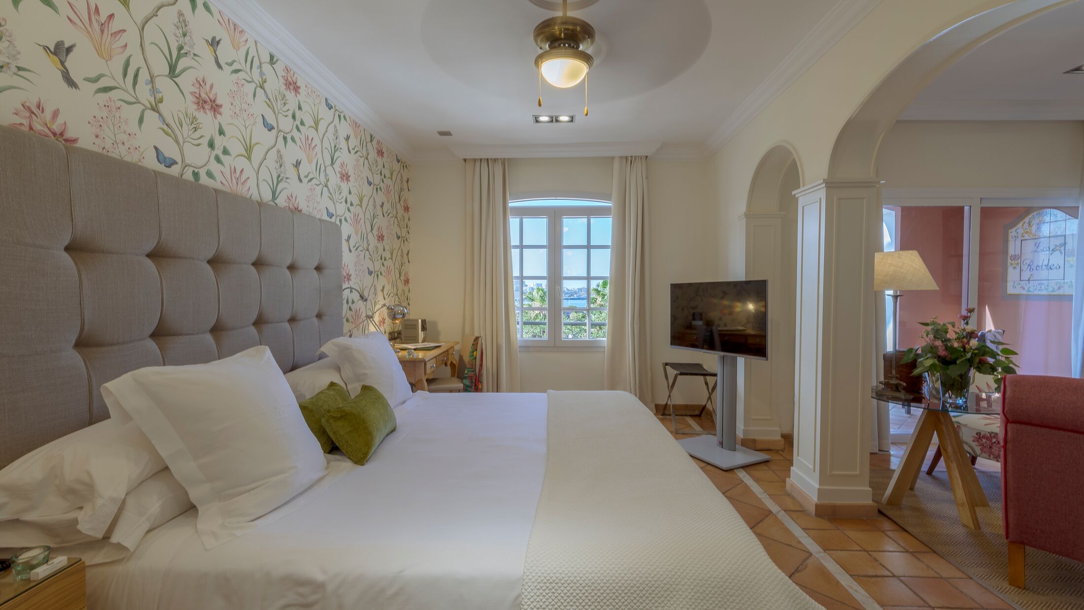 Bahia-del-Duque-2022-Casa-Ducales-Junior-Suite-Sea-View-002-103042-Hybris