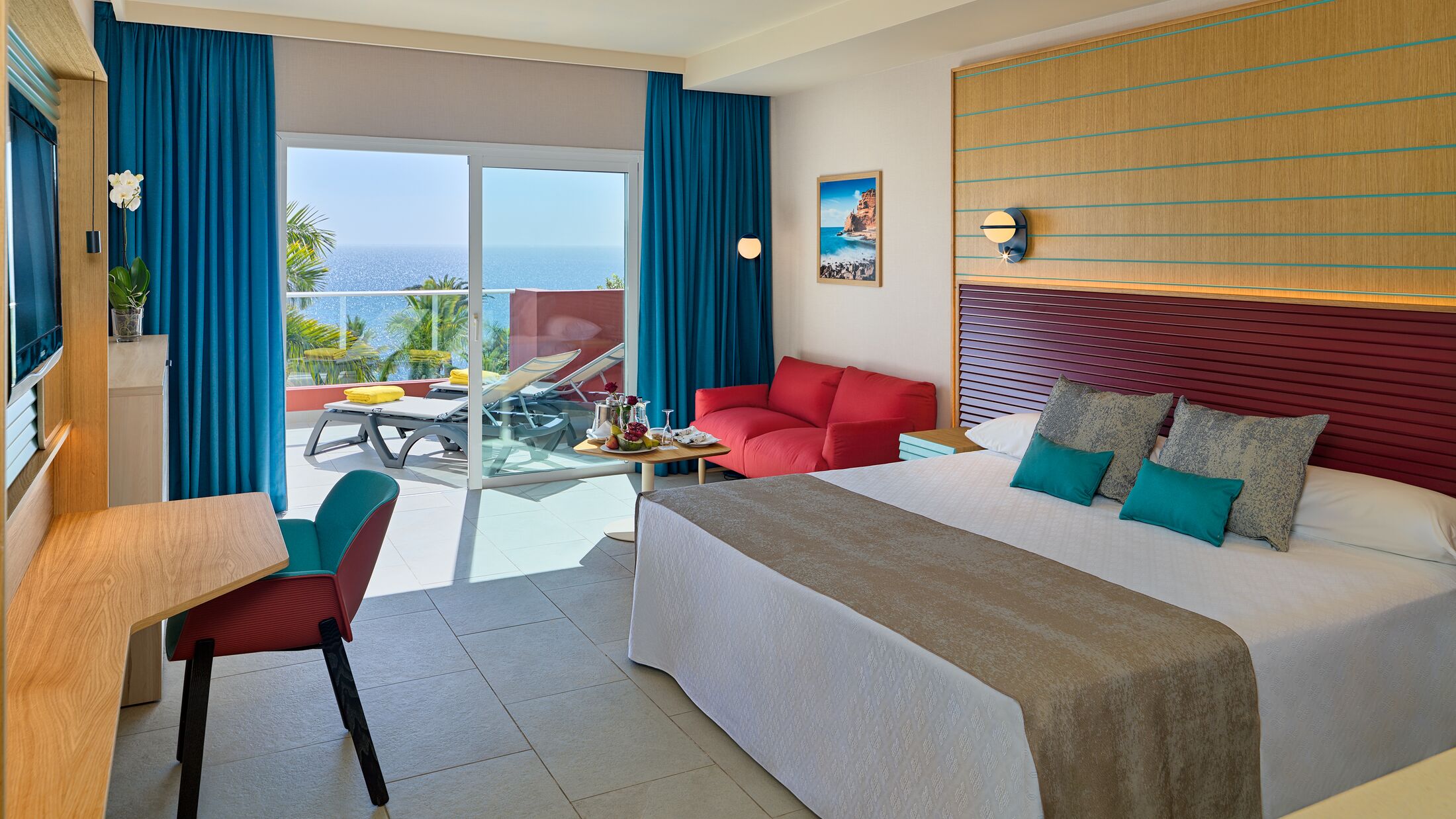 All copyrights reserved. Copyright uses for Adrian Hoteles for sales and marketing promotions only.