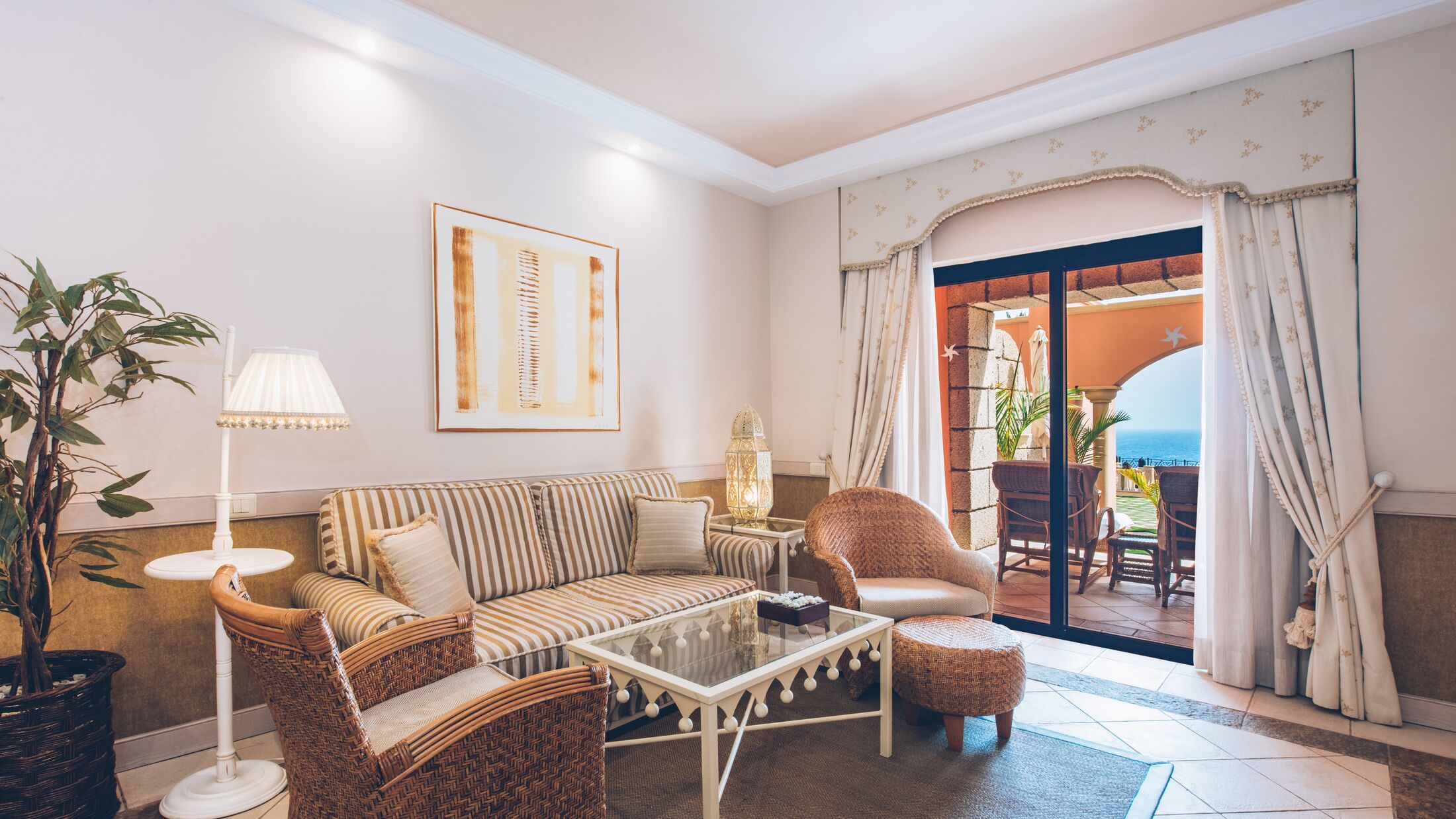 Iberostar-Mirador-2023-Superior-Junior-Suite-002-117036-Hybris