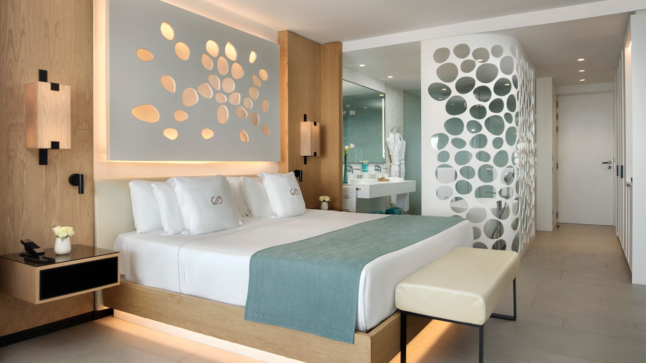 Royal-Hideaway-Corales-2023-Junior-Suite-Panoramic-View-002-121383-Hybris