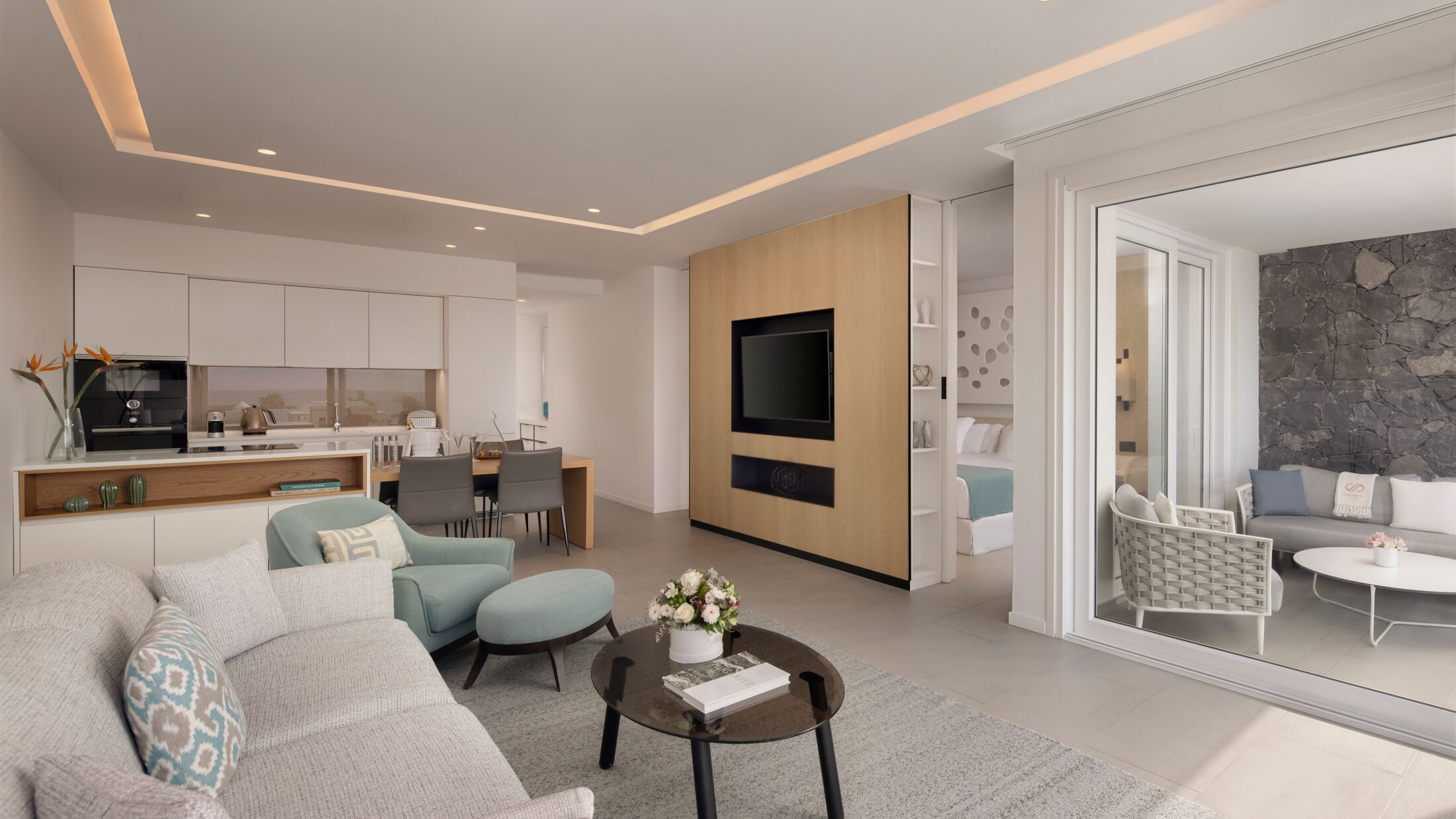 Royal-Hideaway-Corales-2023-One-Bedroom-Deluxe-Suite-Sea-View-001-121001-Hybris