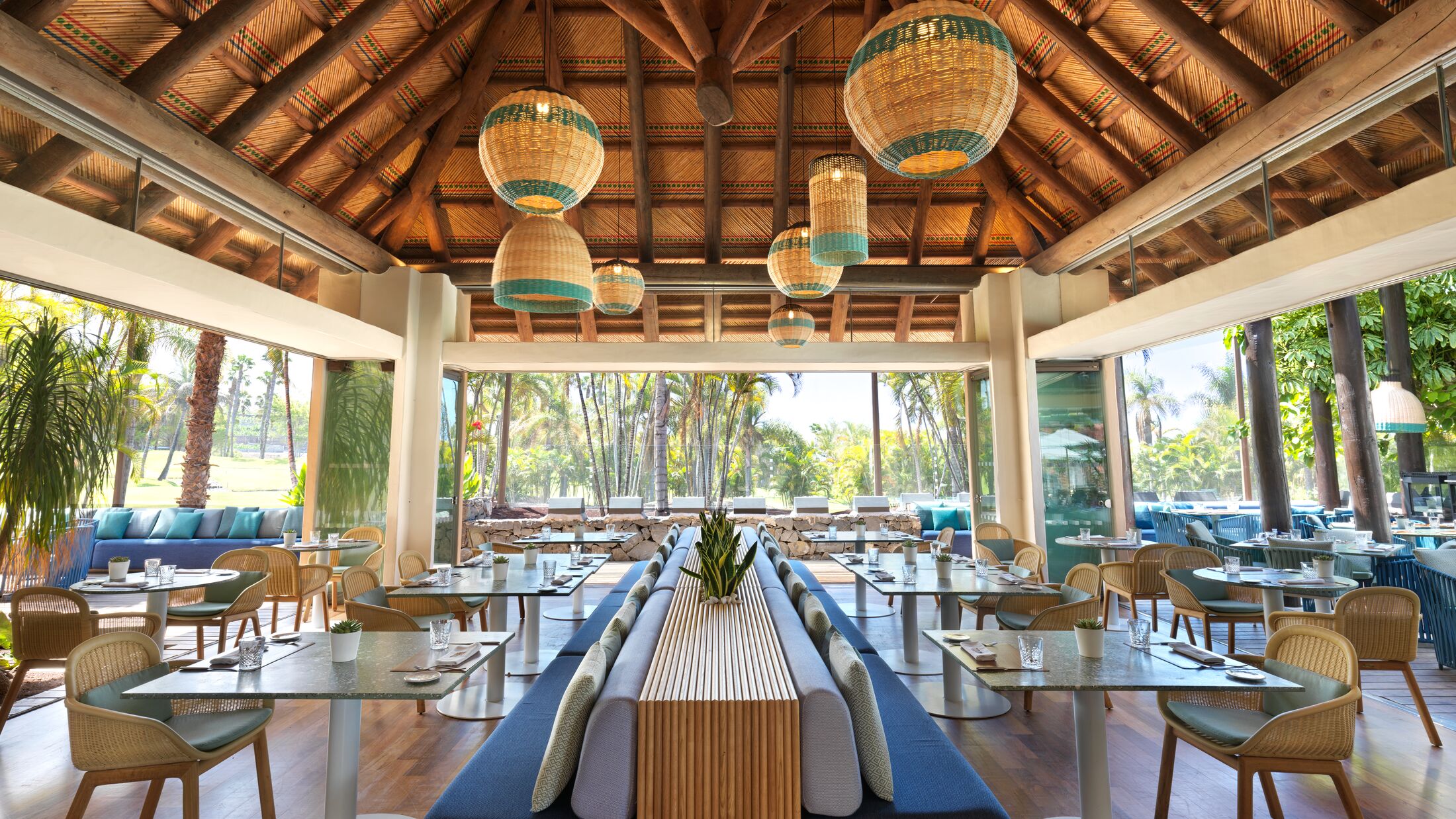 Ritz-Carlton-Abama-2023-Txoko-Restaurant-006-115979-Hybris