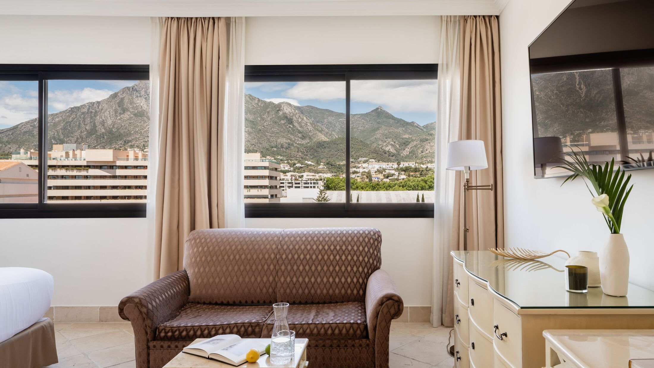 Classic Room with Mountain View
