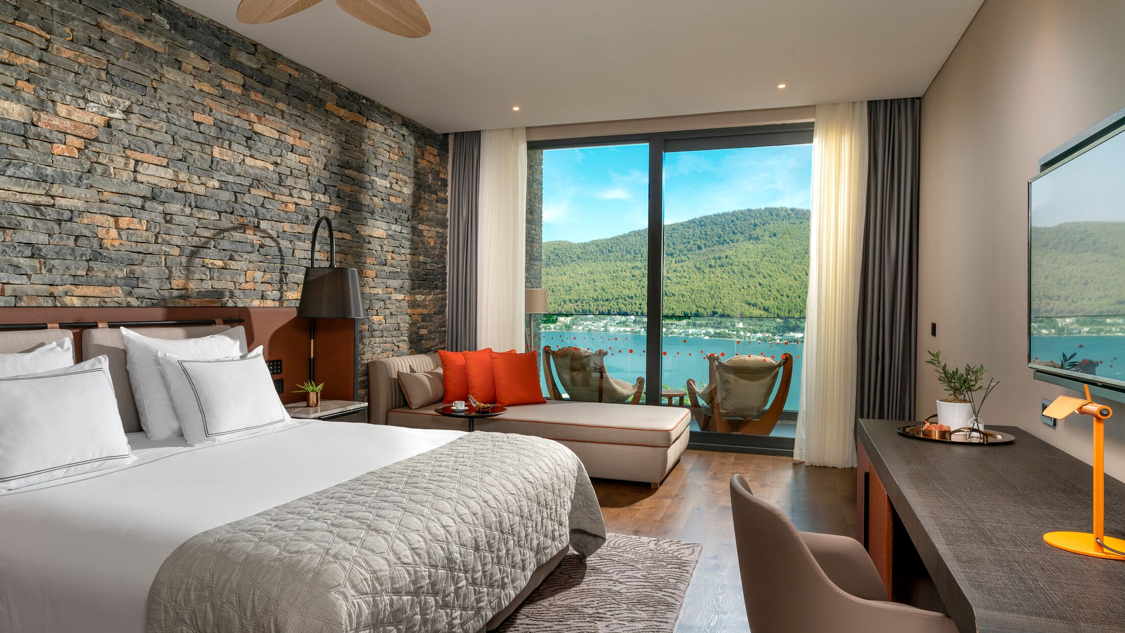 Superior Room with Side Sea View